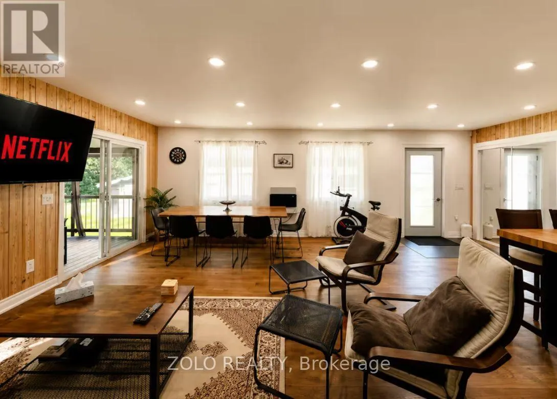 886 MONCK ROAD