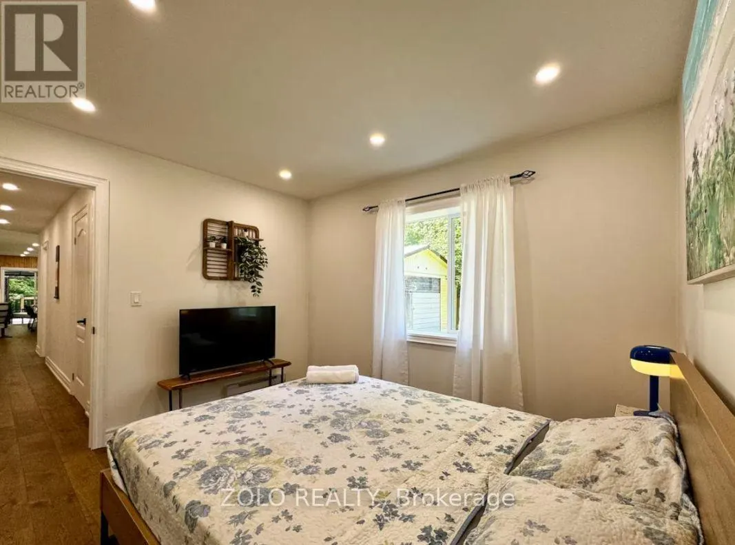 886 MONCK ROAD