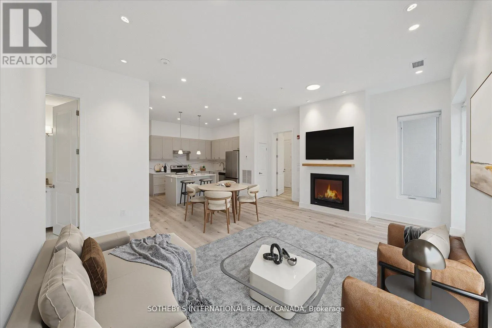 PENTHOUSE 1 - 19A WEST STREET N
