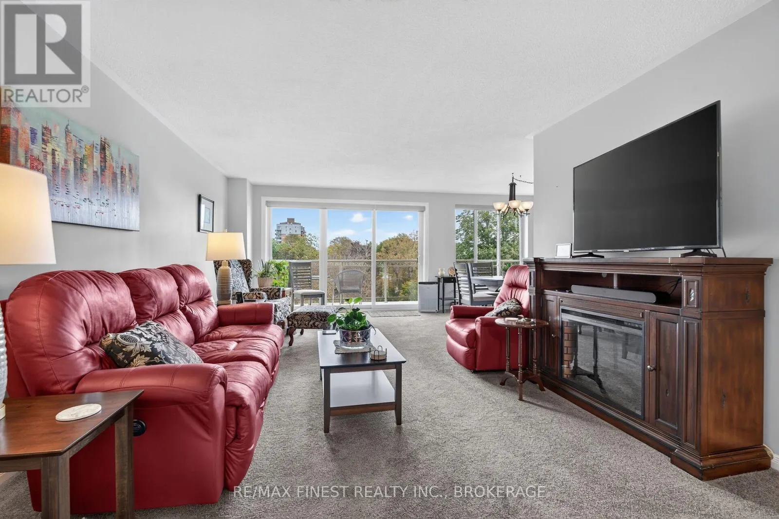502 - 257 BATH ROAD #502