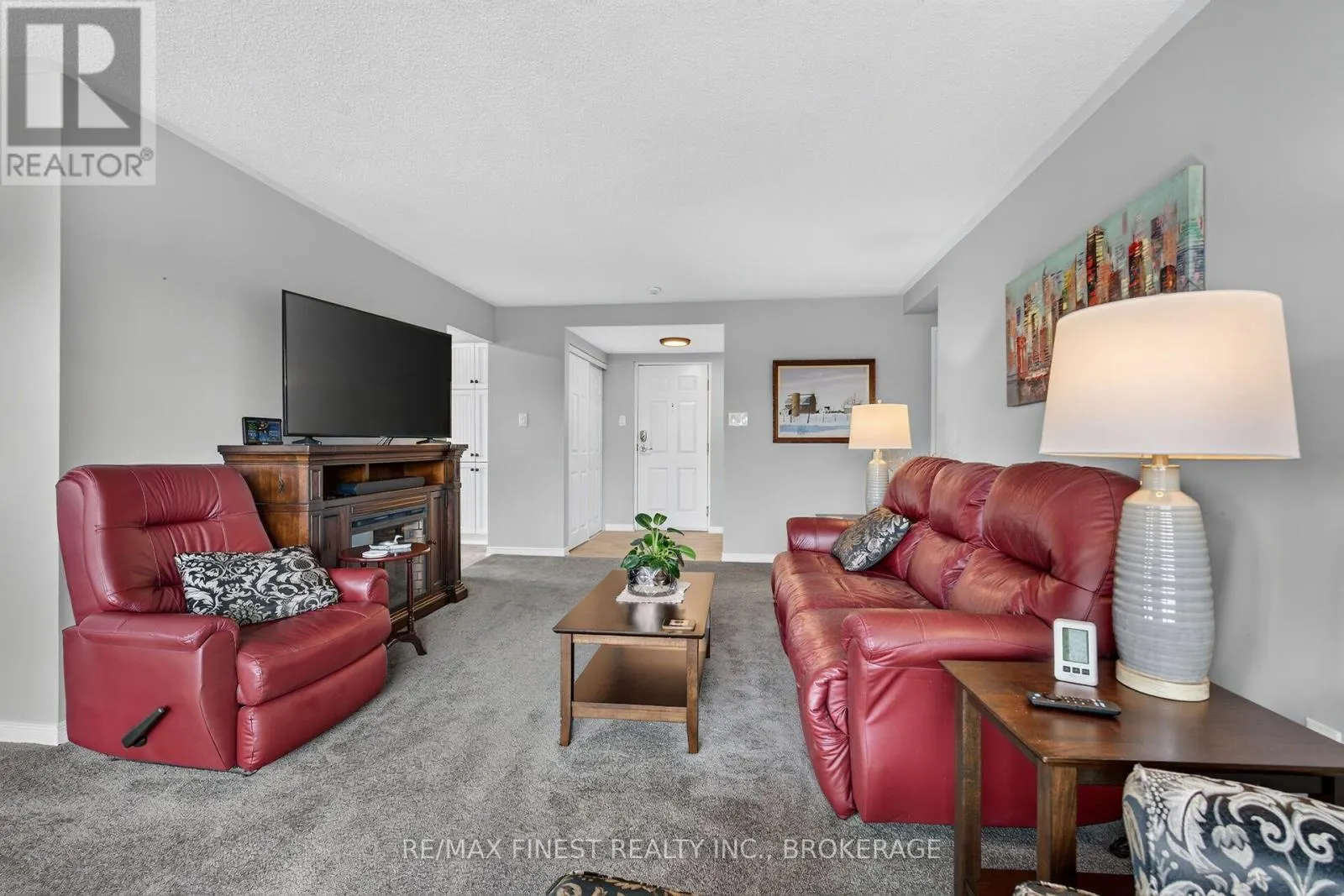 502 - 257 BATH ROAD #502