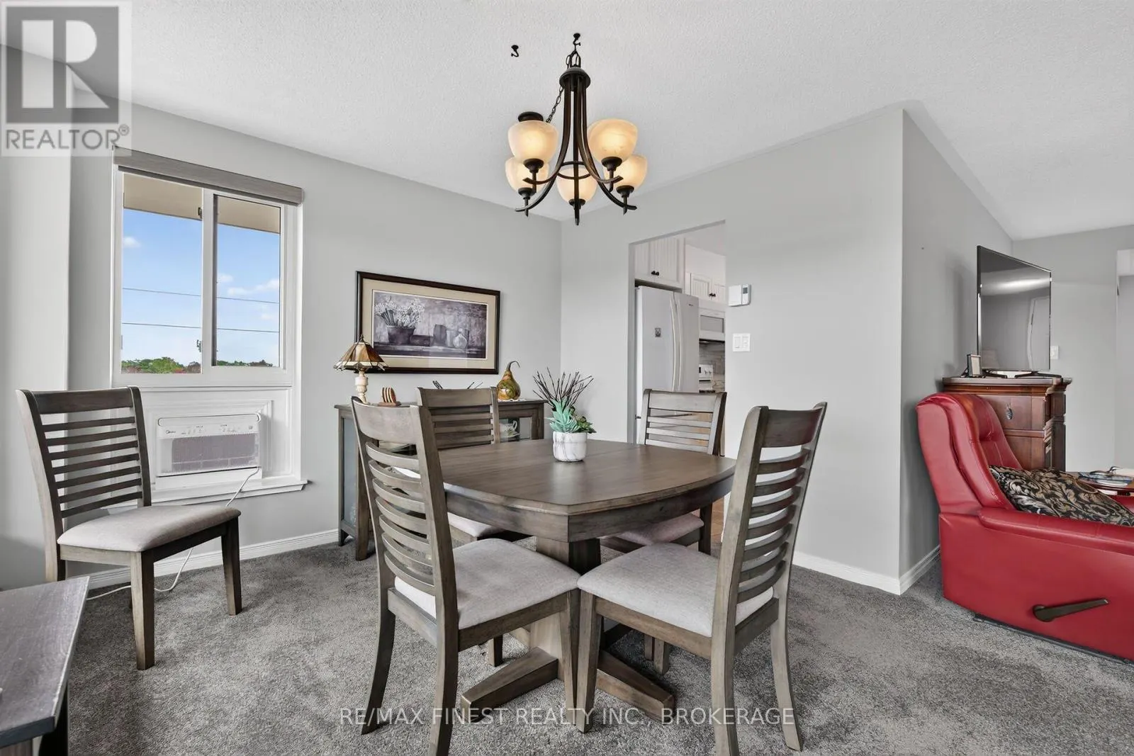 502 - 257 BATH ROAD #502