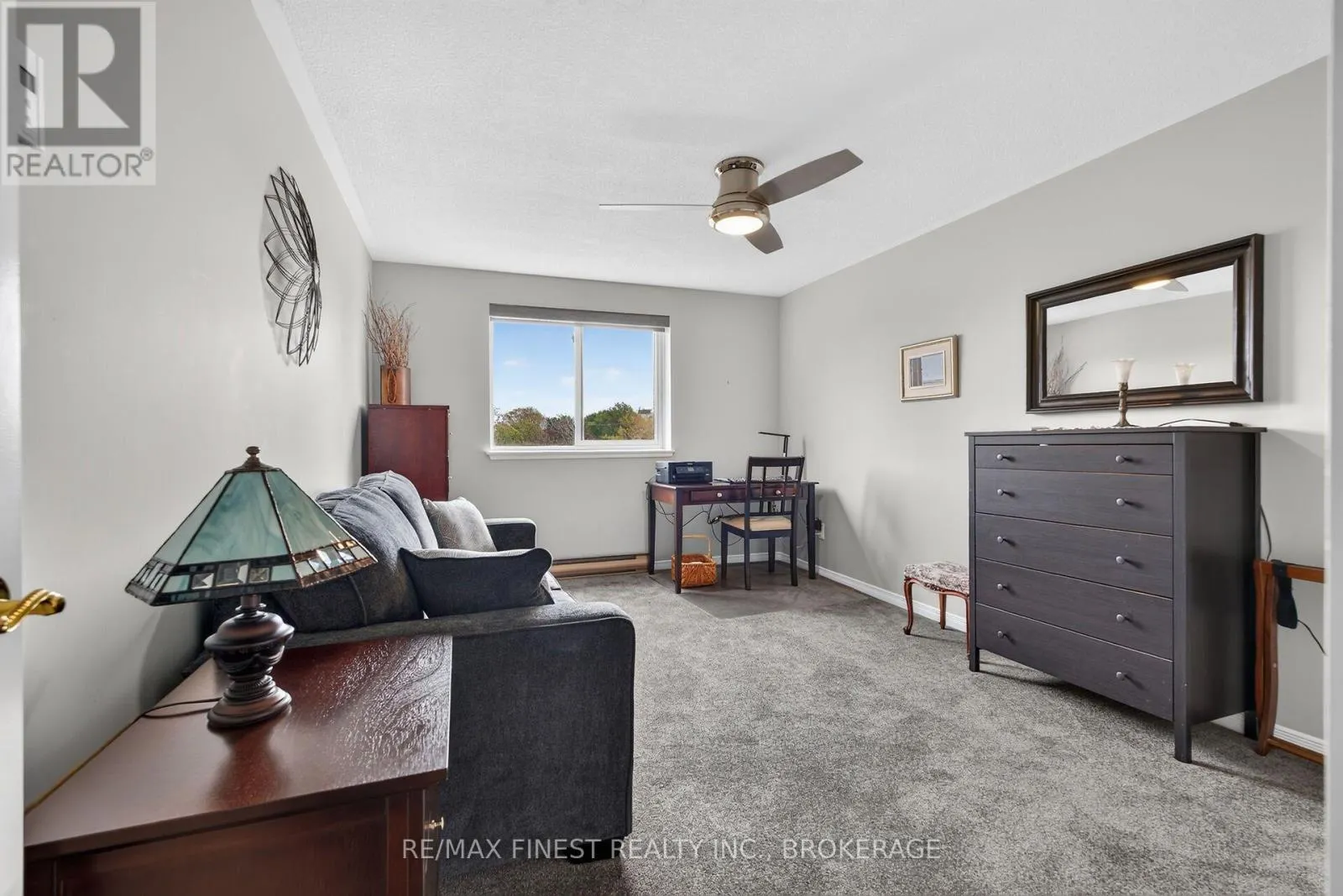 502 - 257 BATH ROAD #502