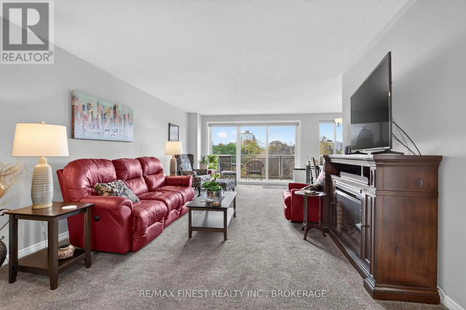 502 - 257 BATH ROAD #502