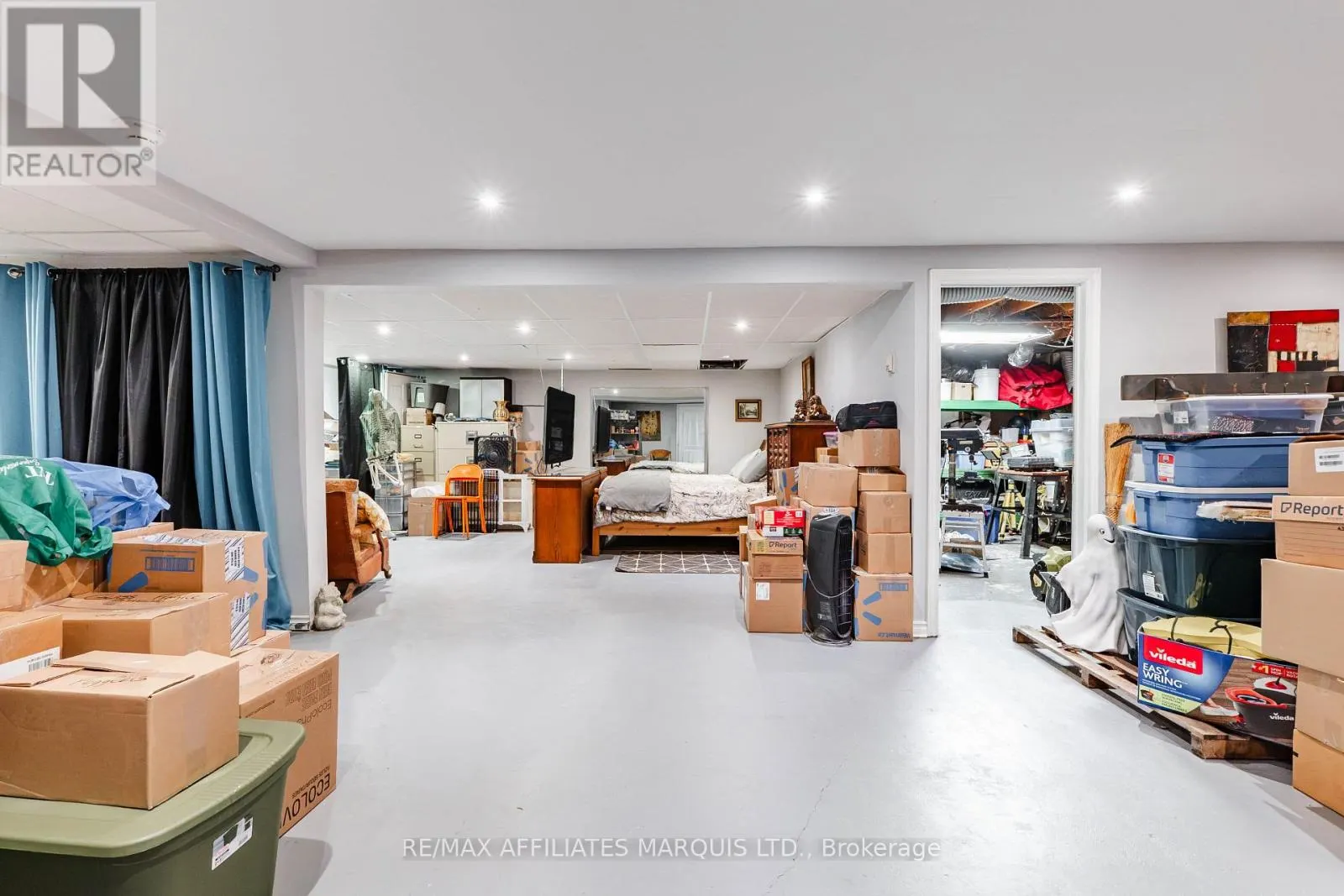 114 ST GEORGE STREET W
