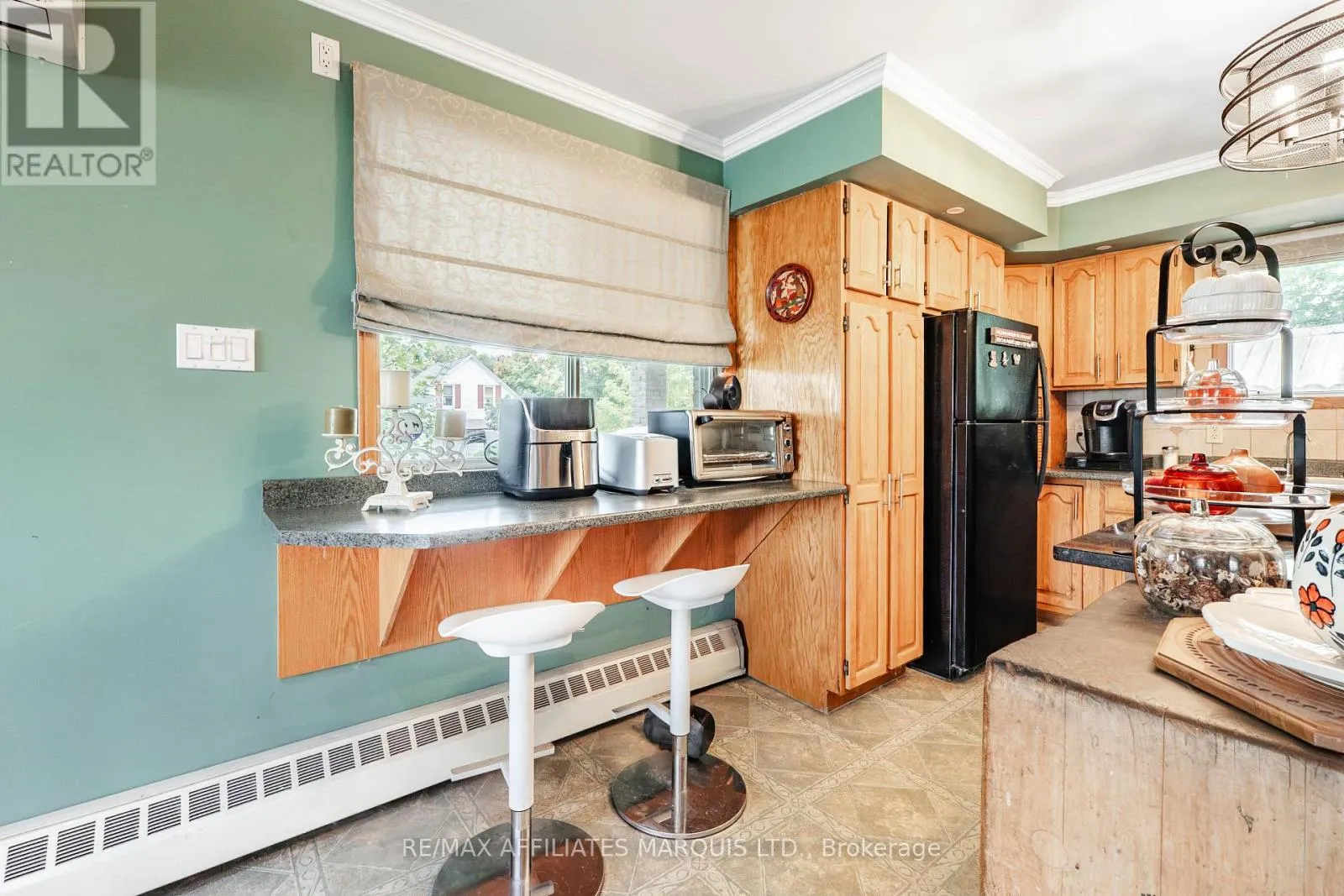 114 ST GEORGE STREET W