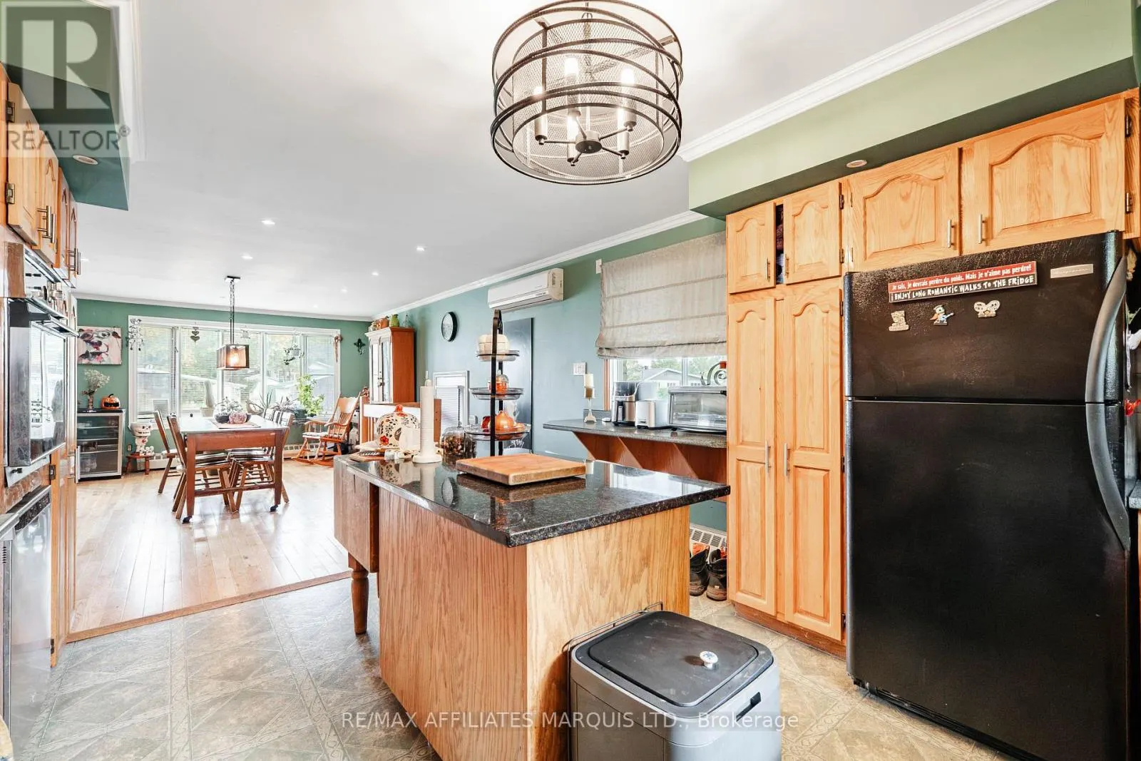 114 ST GEORGE STREET W