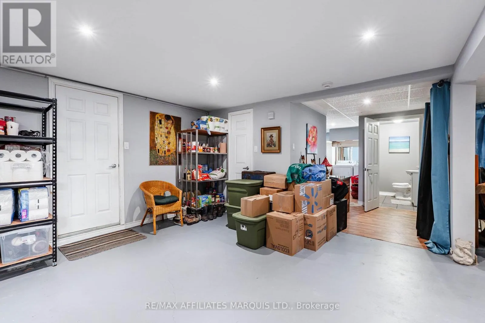 114 ST GEORGE STREET W