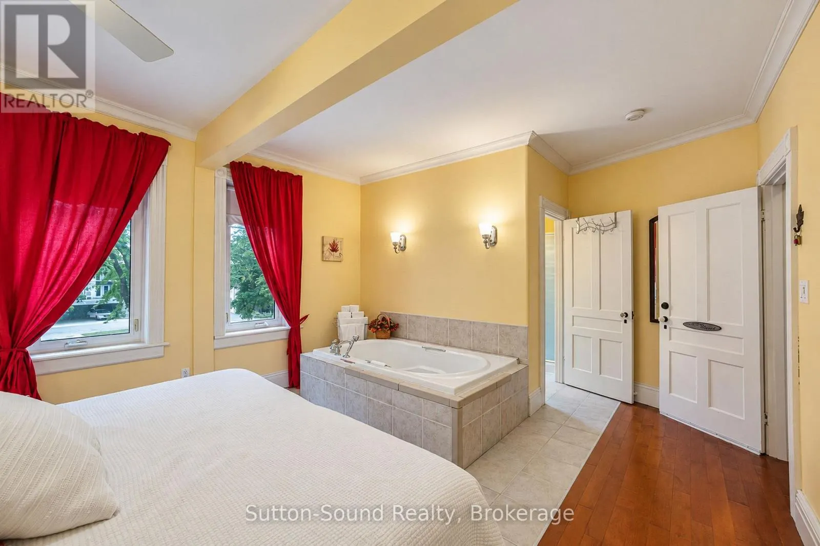 2344 3RD AVENUE W