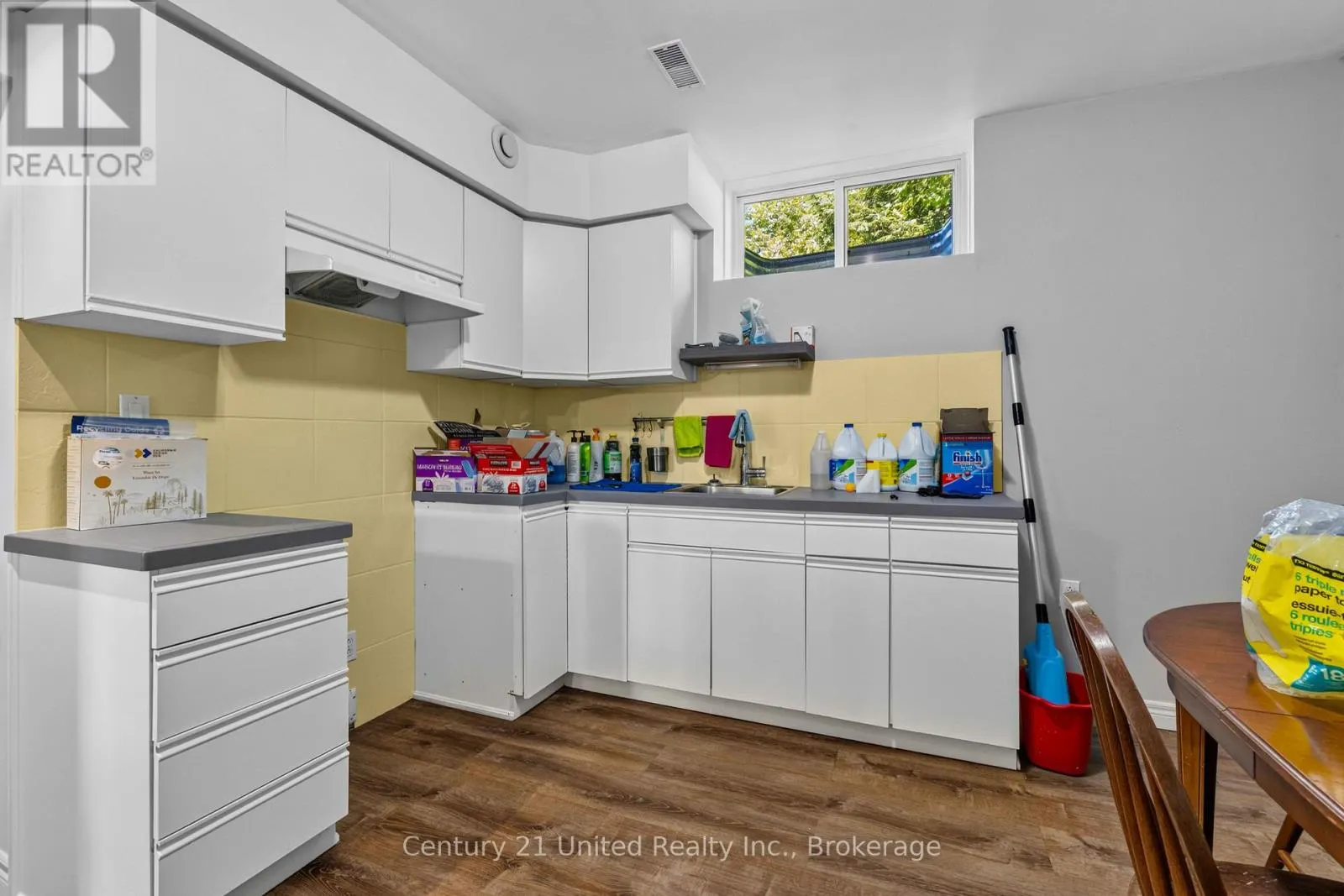 79 OAKRIDGE ROAD