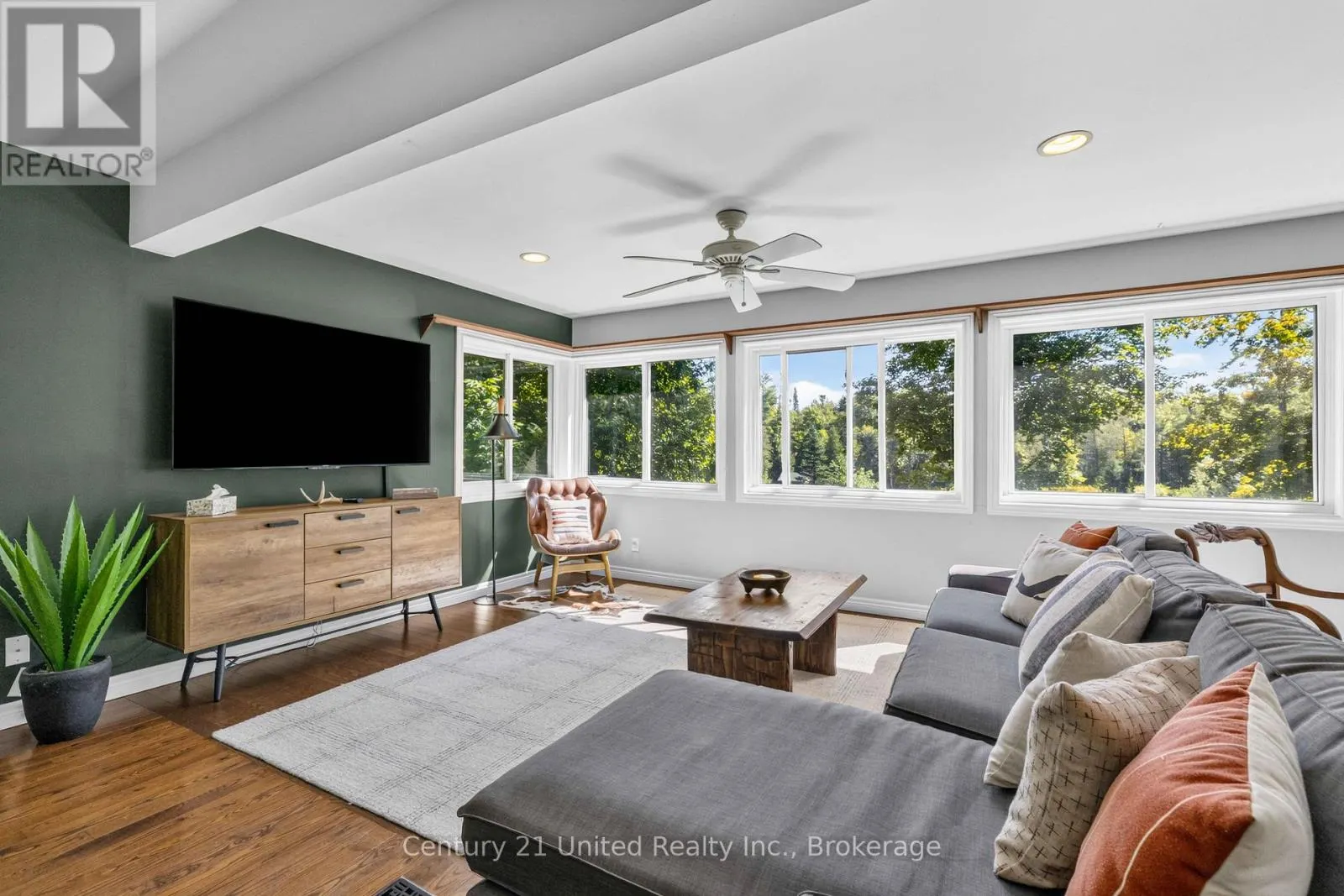 79 OAKRIDGE ROAD