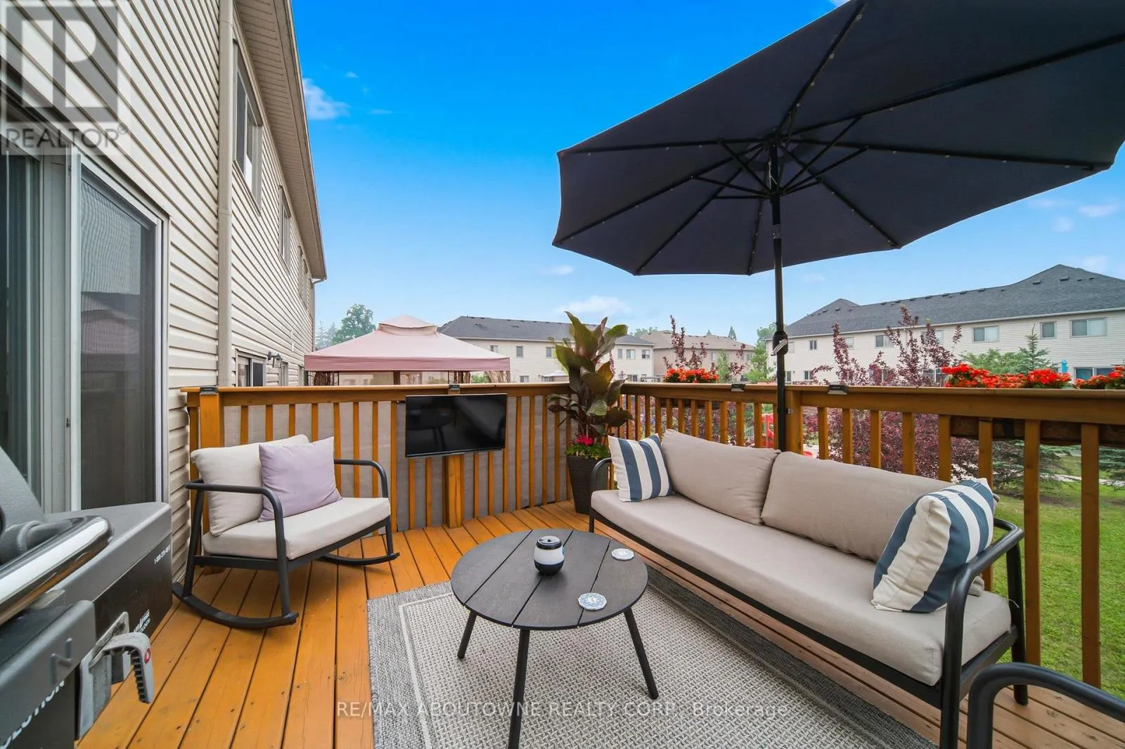 38 - 750 LAWRENCE STREET