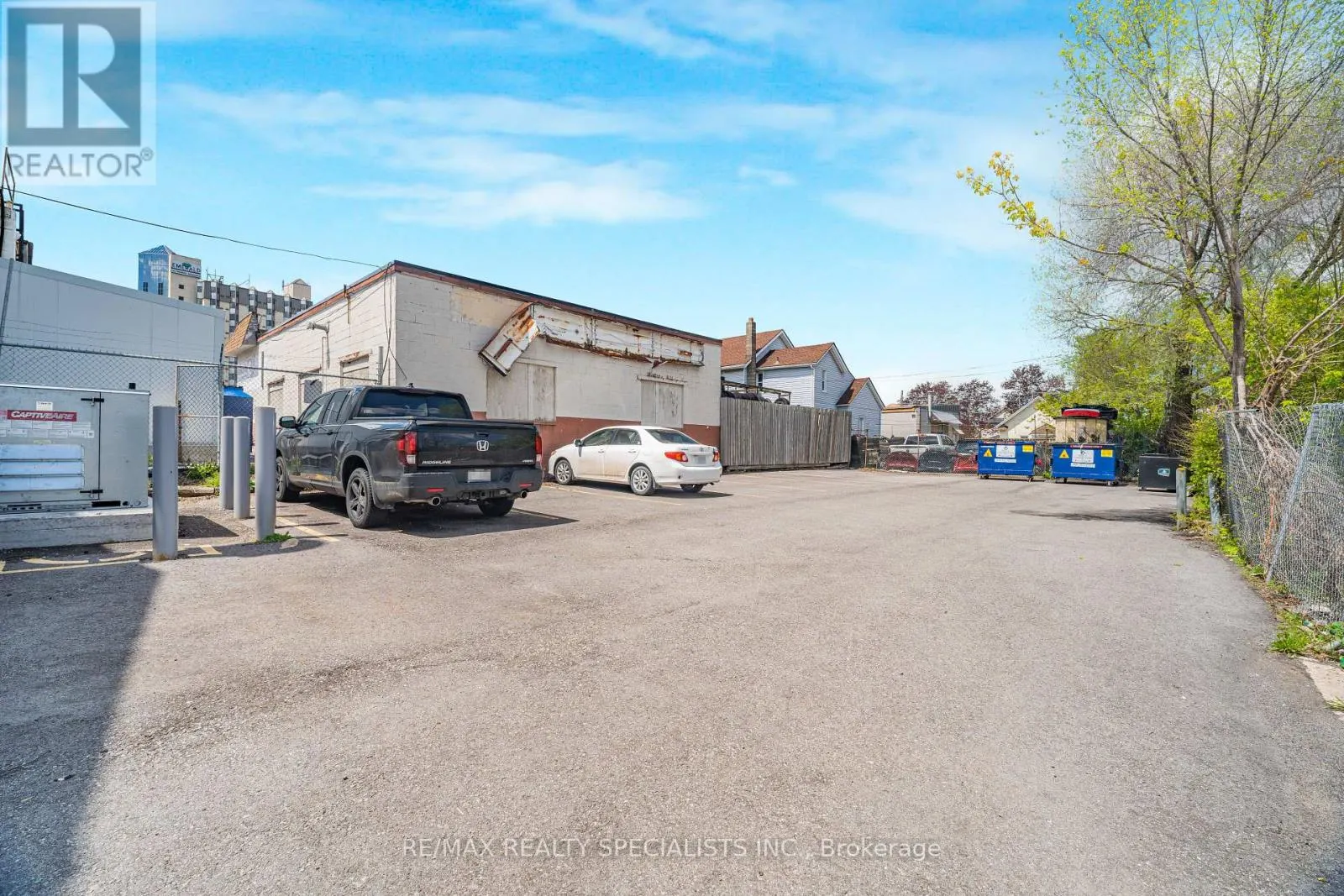 5703 FERRY STREET