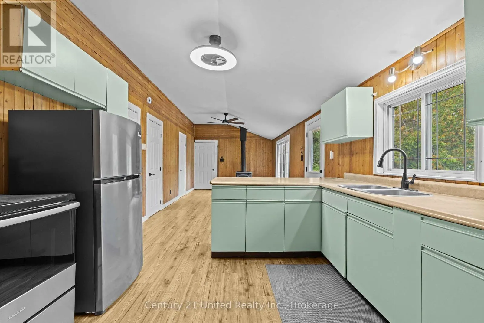 1249 BIRCHVIEW ROAD