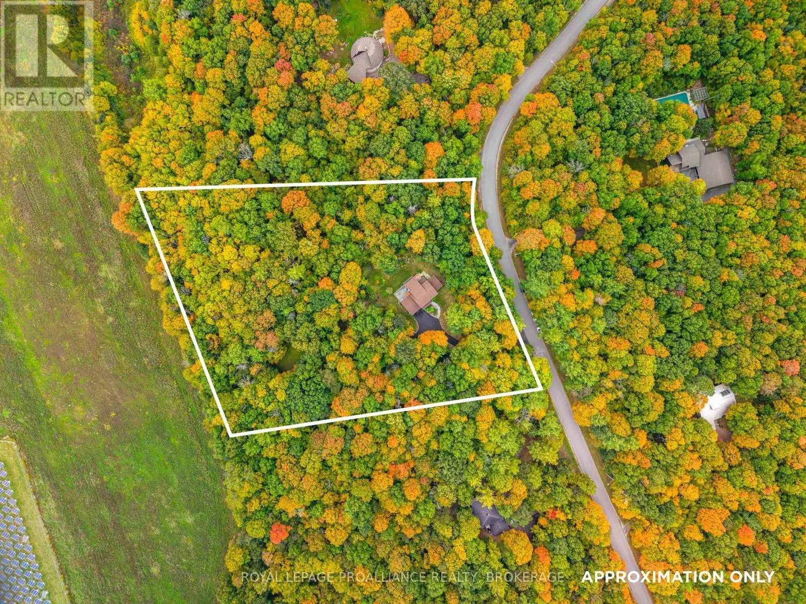 1612 GROUSEWOOD LANE
