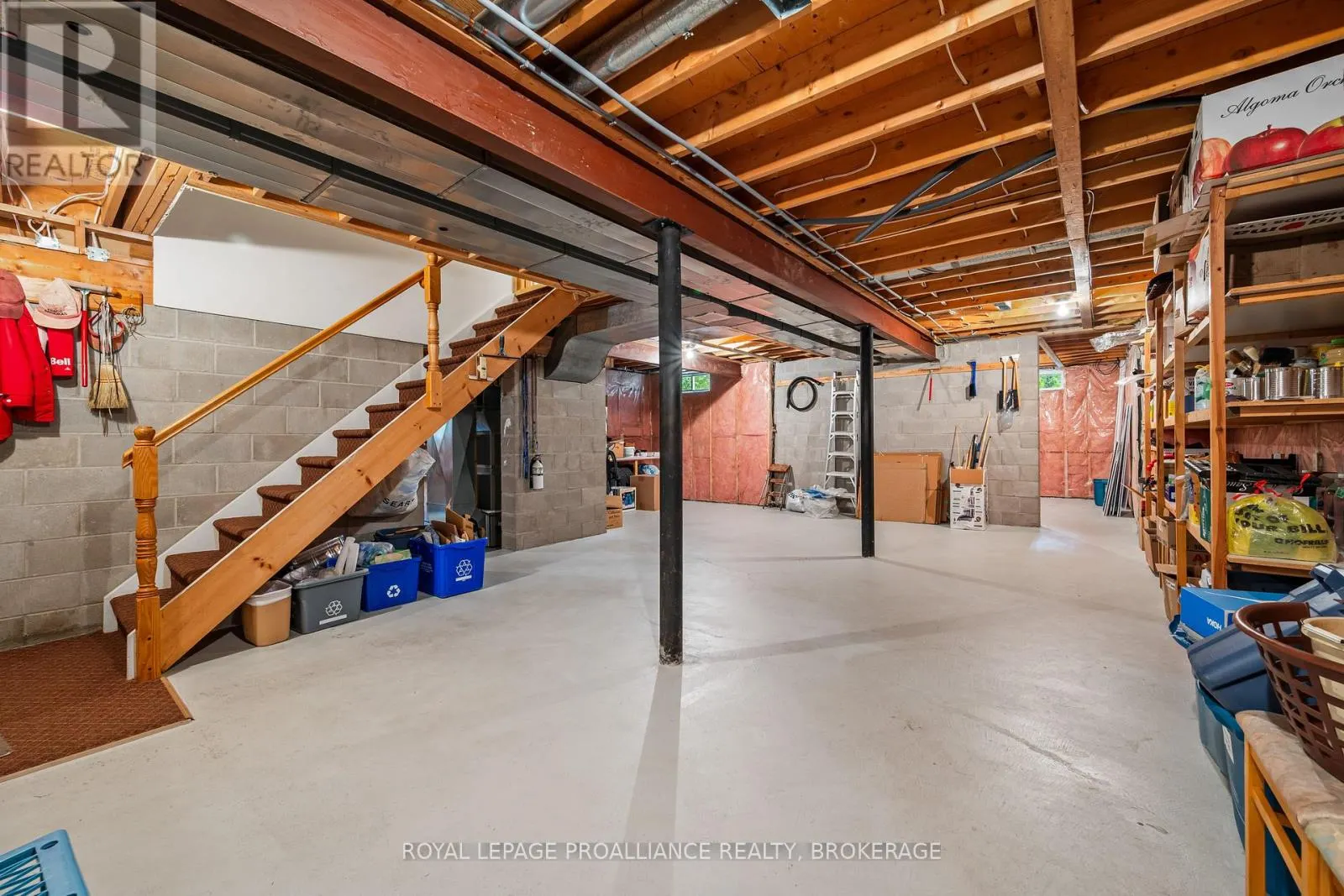1612 GROUSEWOOD LANE