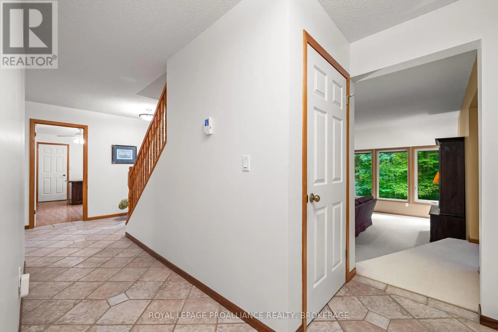 1612 GROUSEWOOD LANE