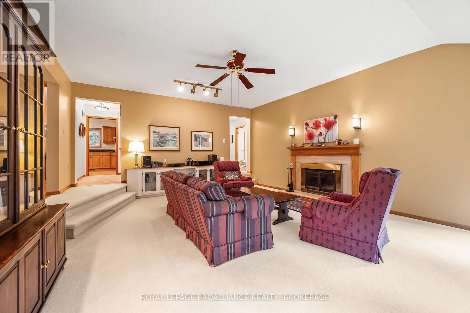 1612 GROUSEWOOD LANE
