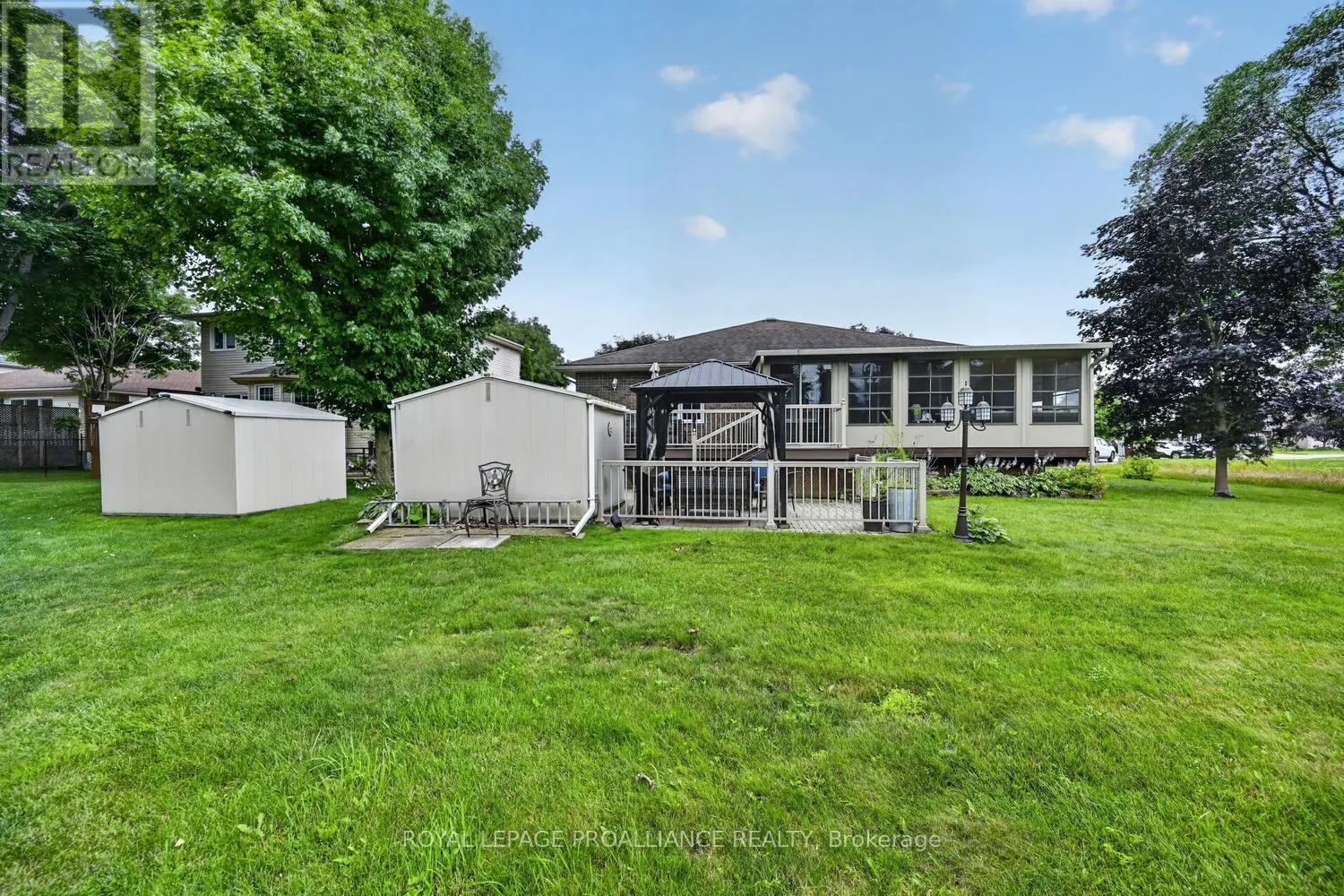 1099 BRIDLEWOOD DRIVE