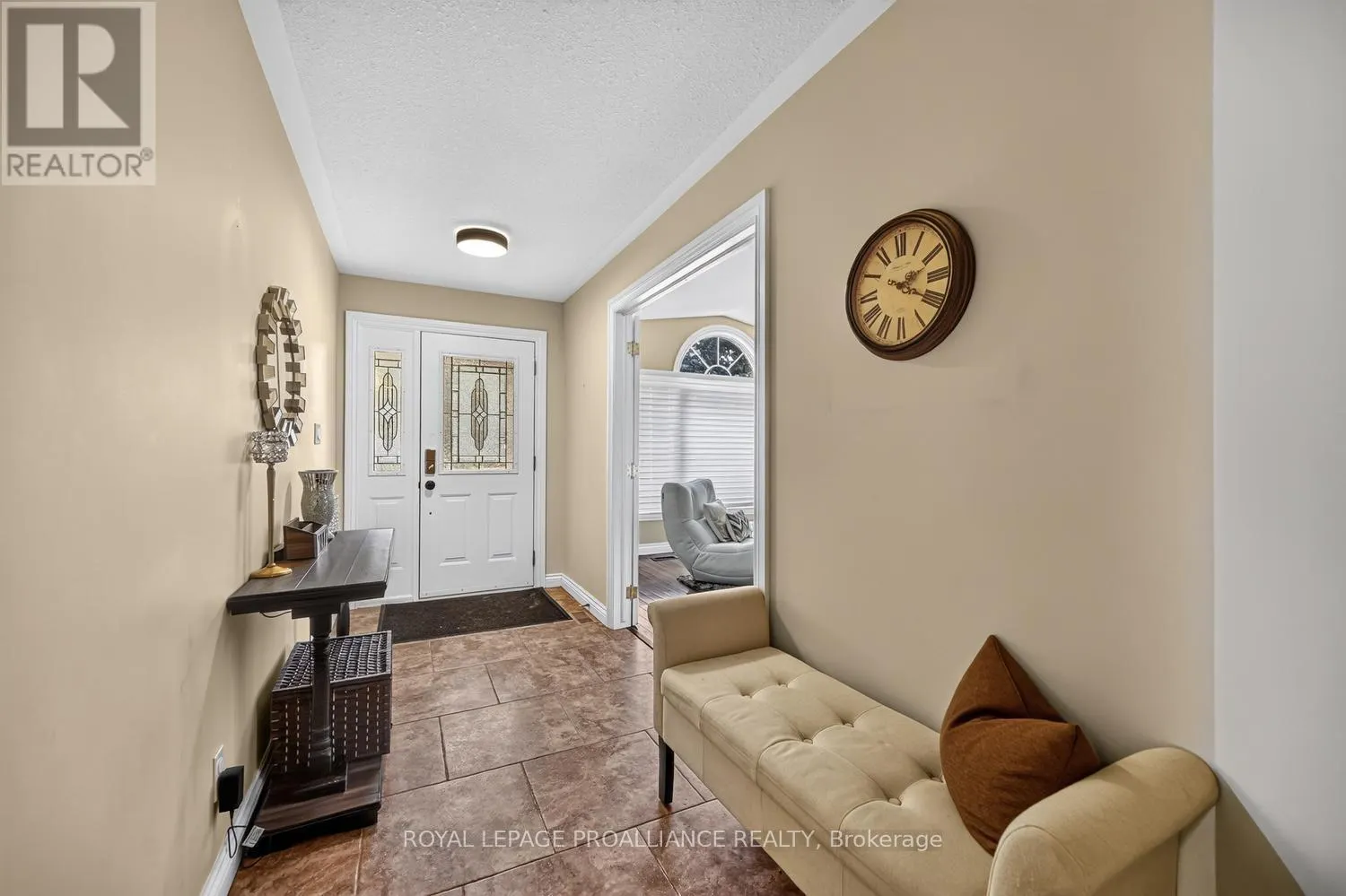 1099 BRIDLEWOOD DRIVE