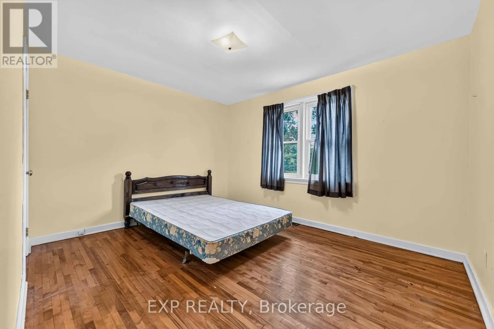 1613 QUEENSDALE AVENUE