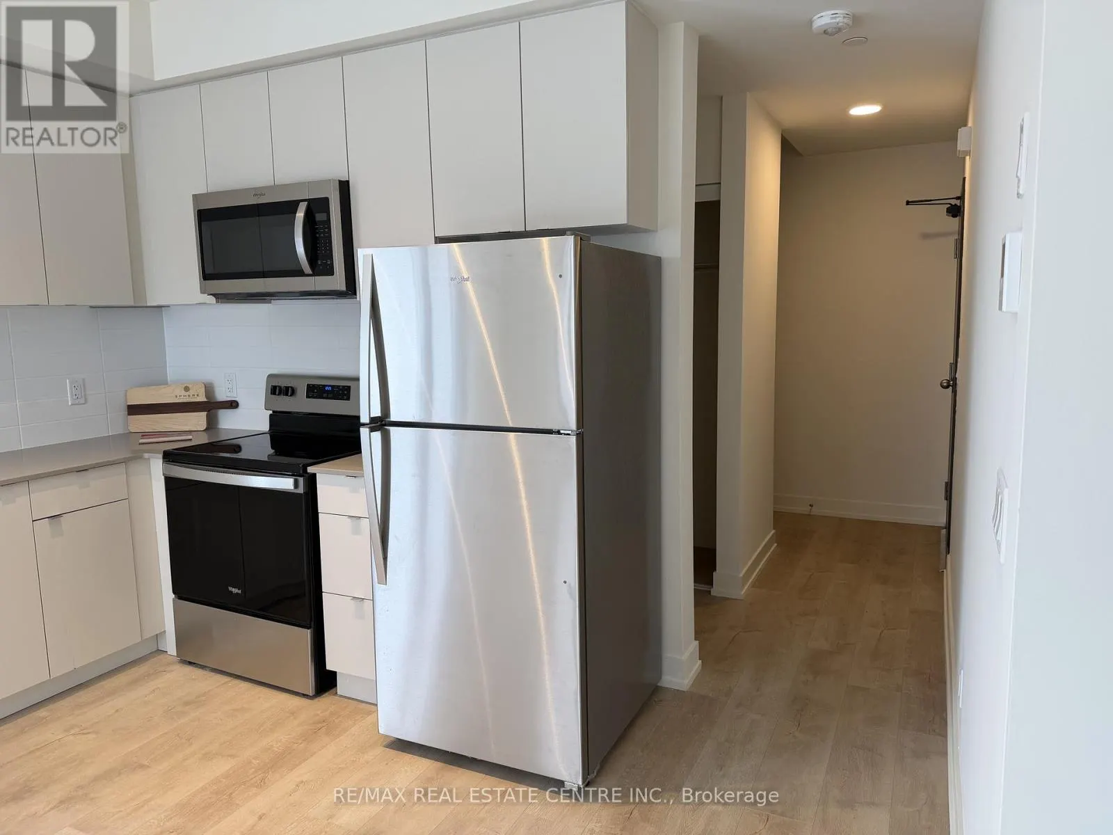 SUITE 334 (302C) - 16 MELBOURNE AVENUE