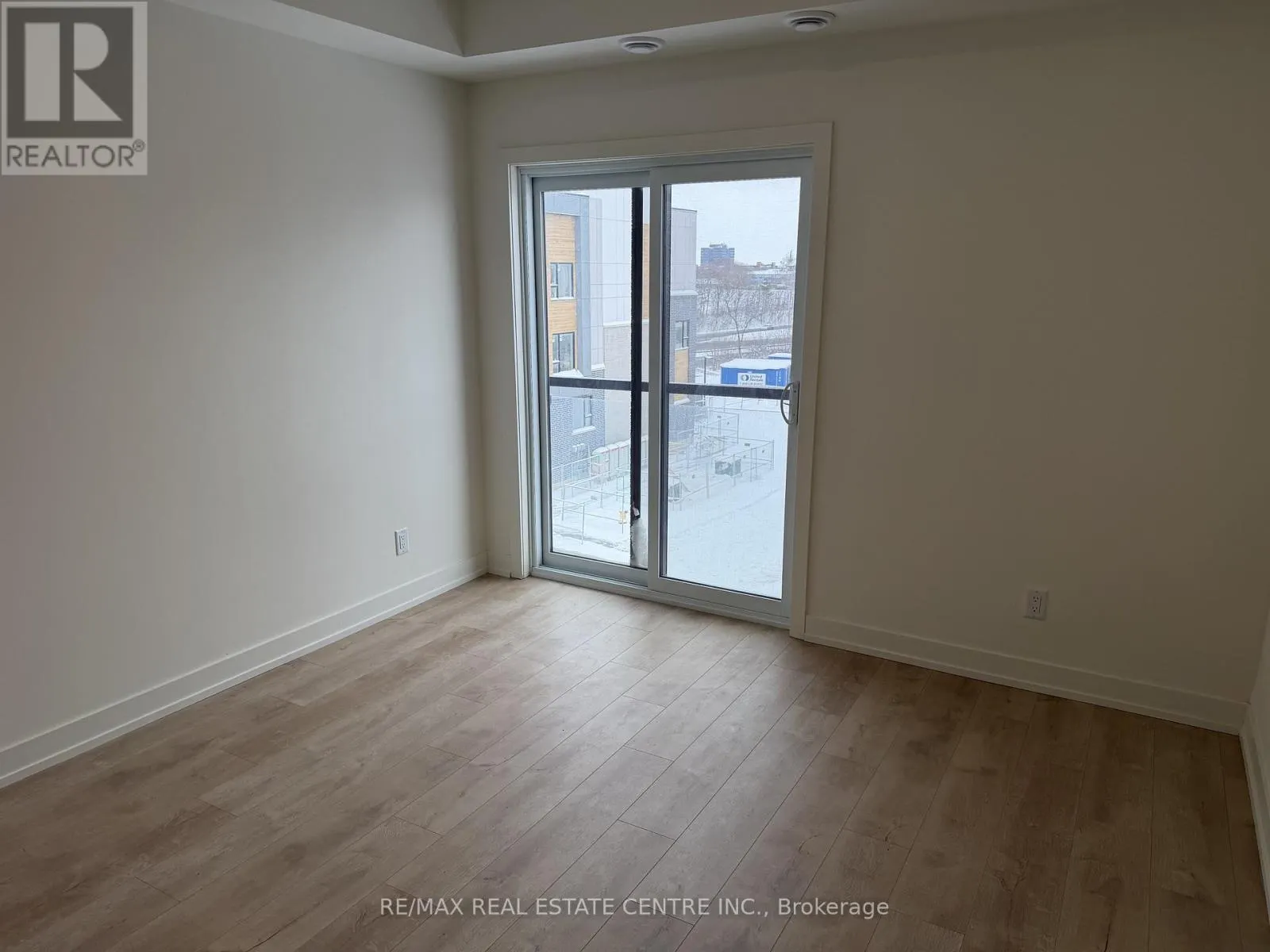 SUITE 334 (302C) - 16 MELBOURNE AVENUE