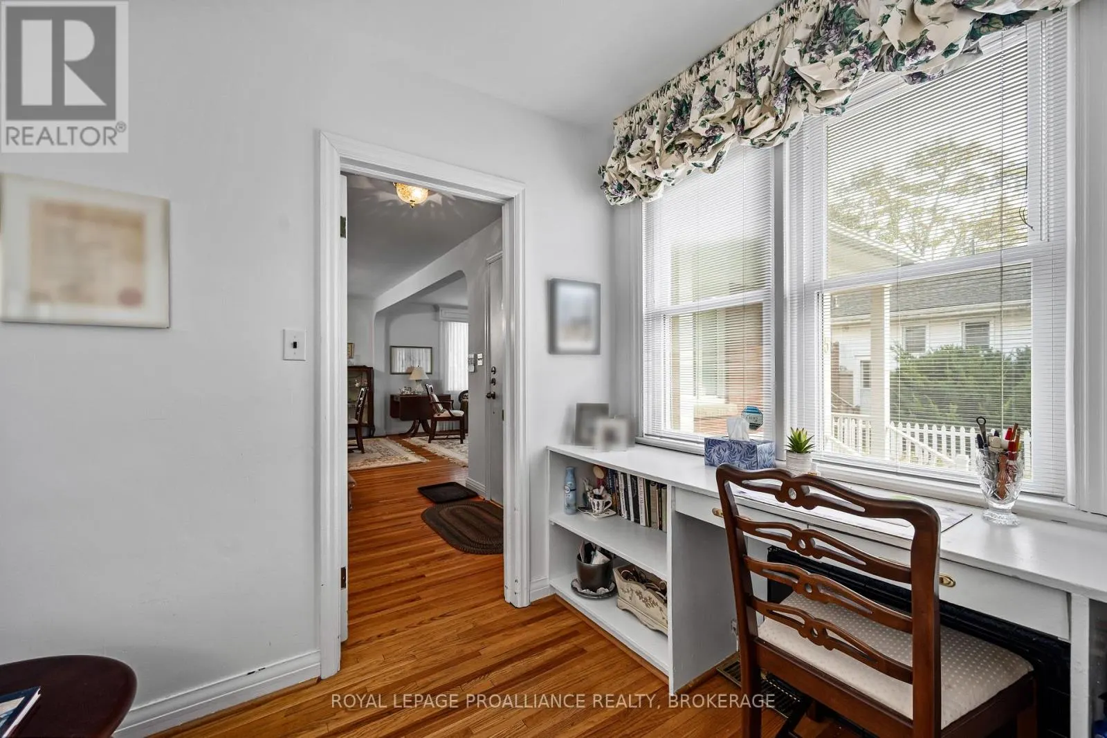 5 WESTMORELAND ROAD
