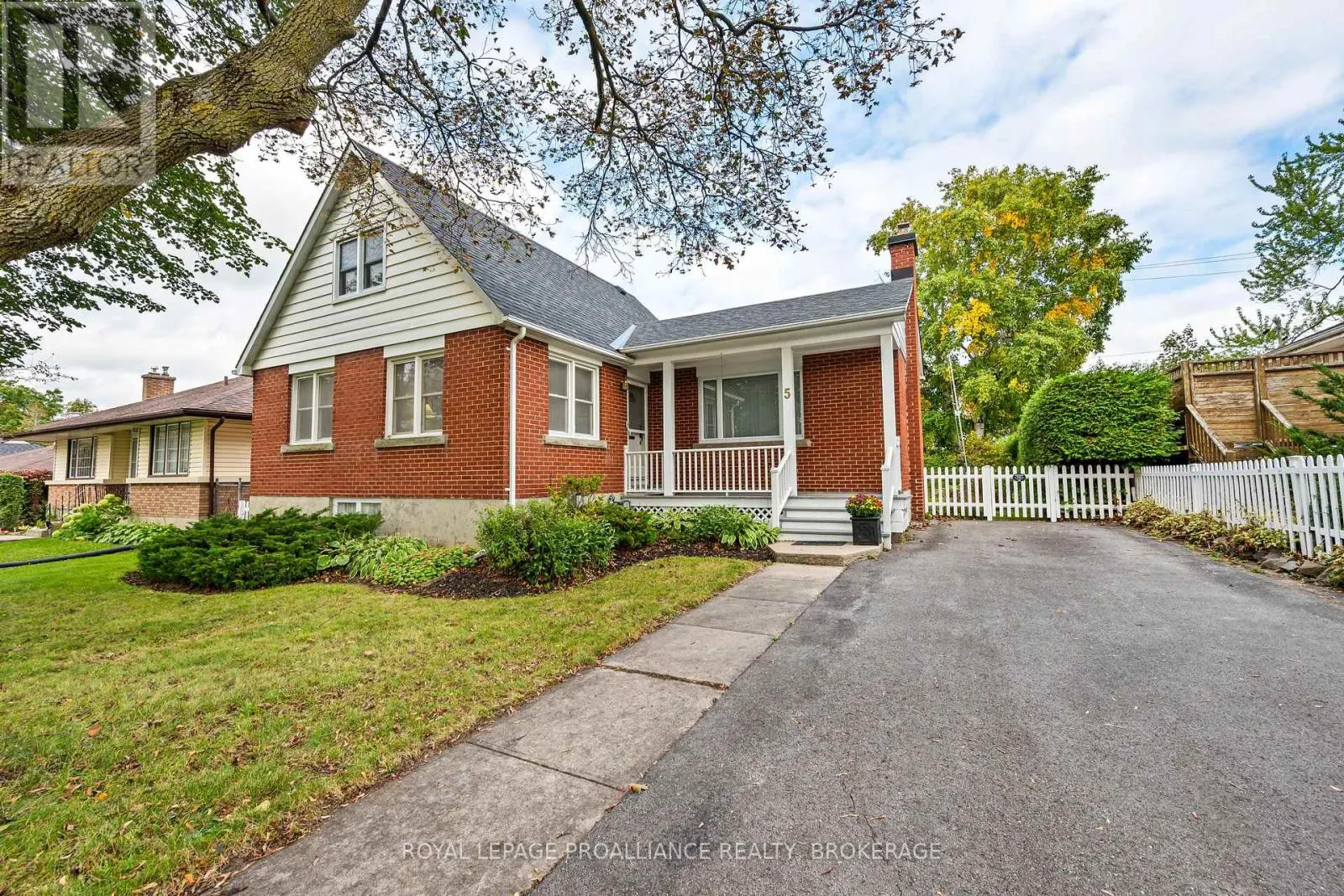 5 WESTMORELAND ROAD