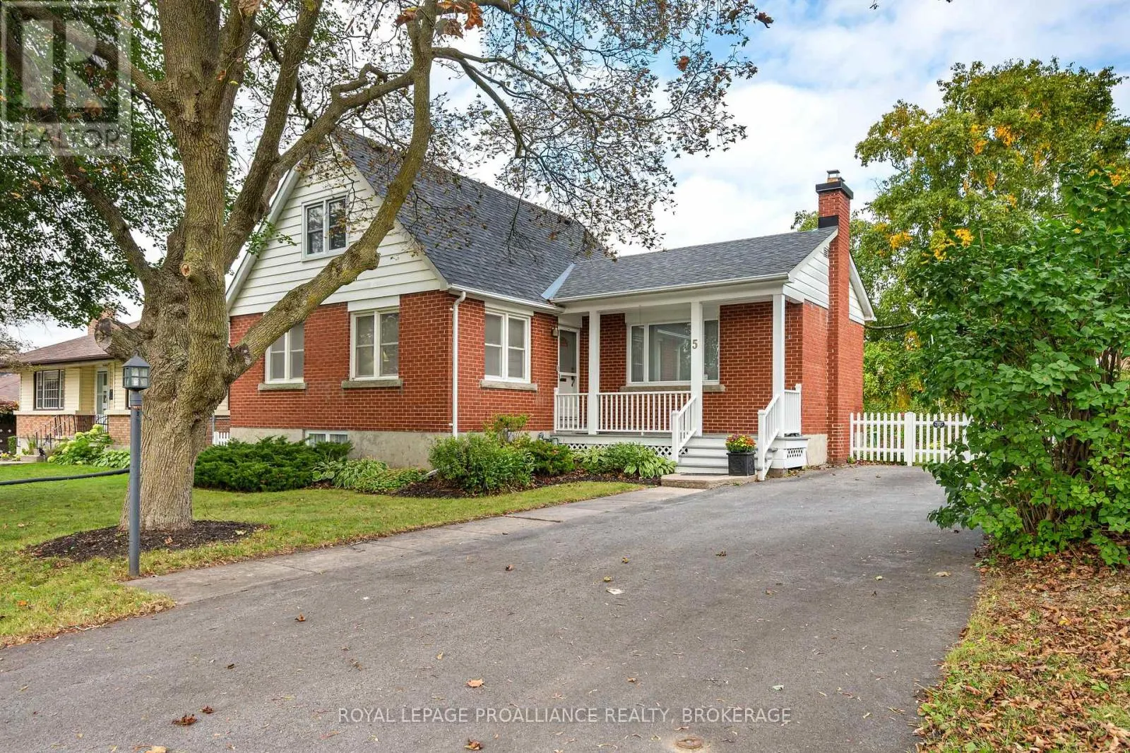 5 WESTMORELAND ROAD