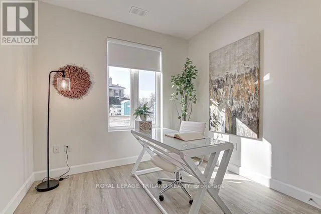 307 - 75 WALNUT STREET #307