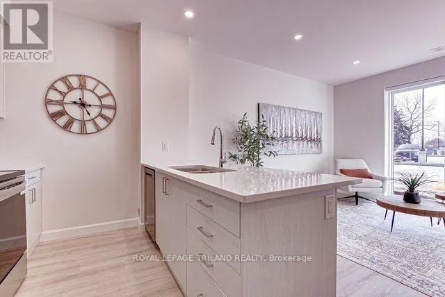 307 - 75 WALNUT STREET #307