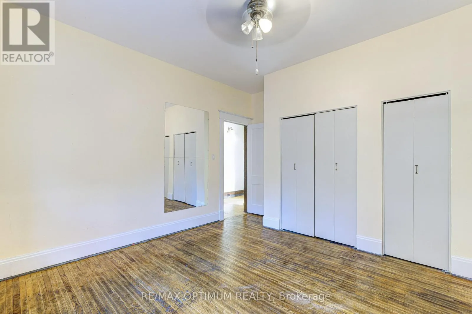 916 QUEENSTON ROAD