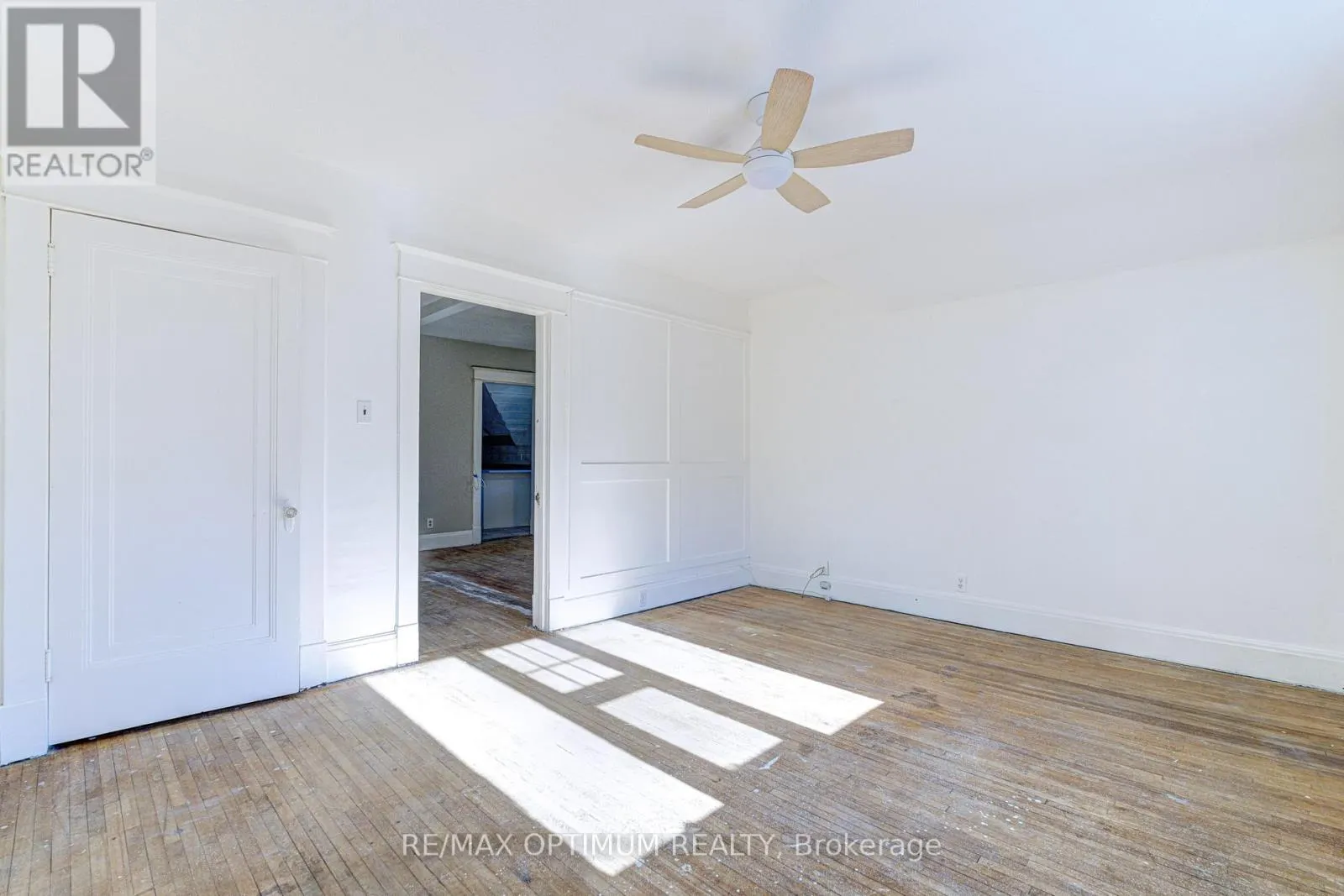 916 QUEENSTON ROAD