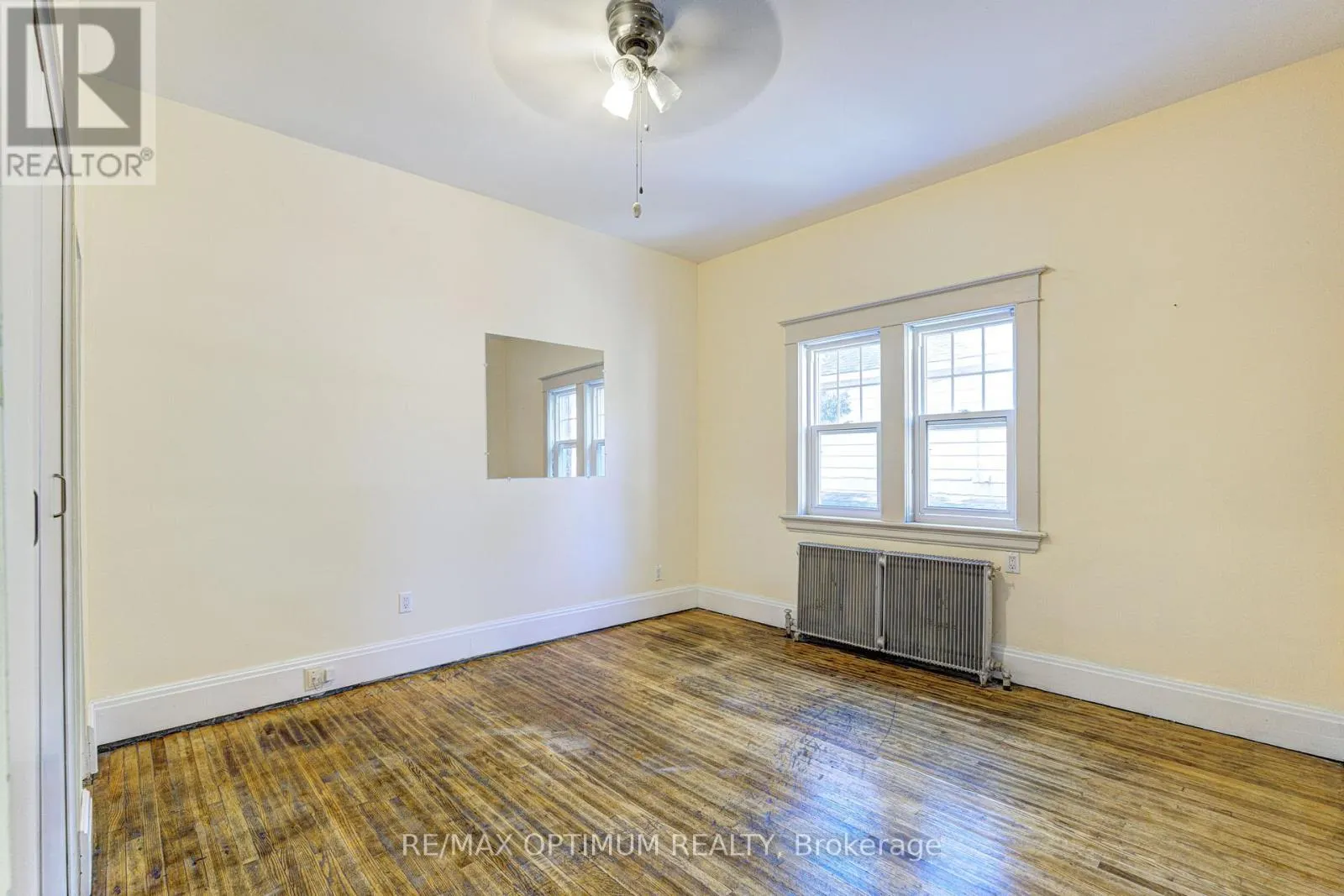916 QUEENSTON ROAD