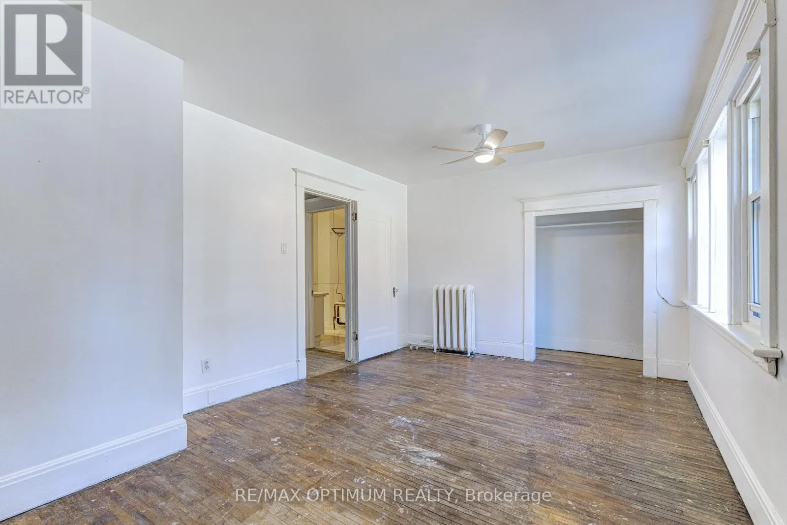 916 QUEENSTON ROAD