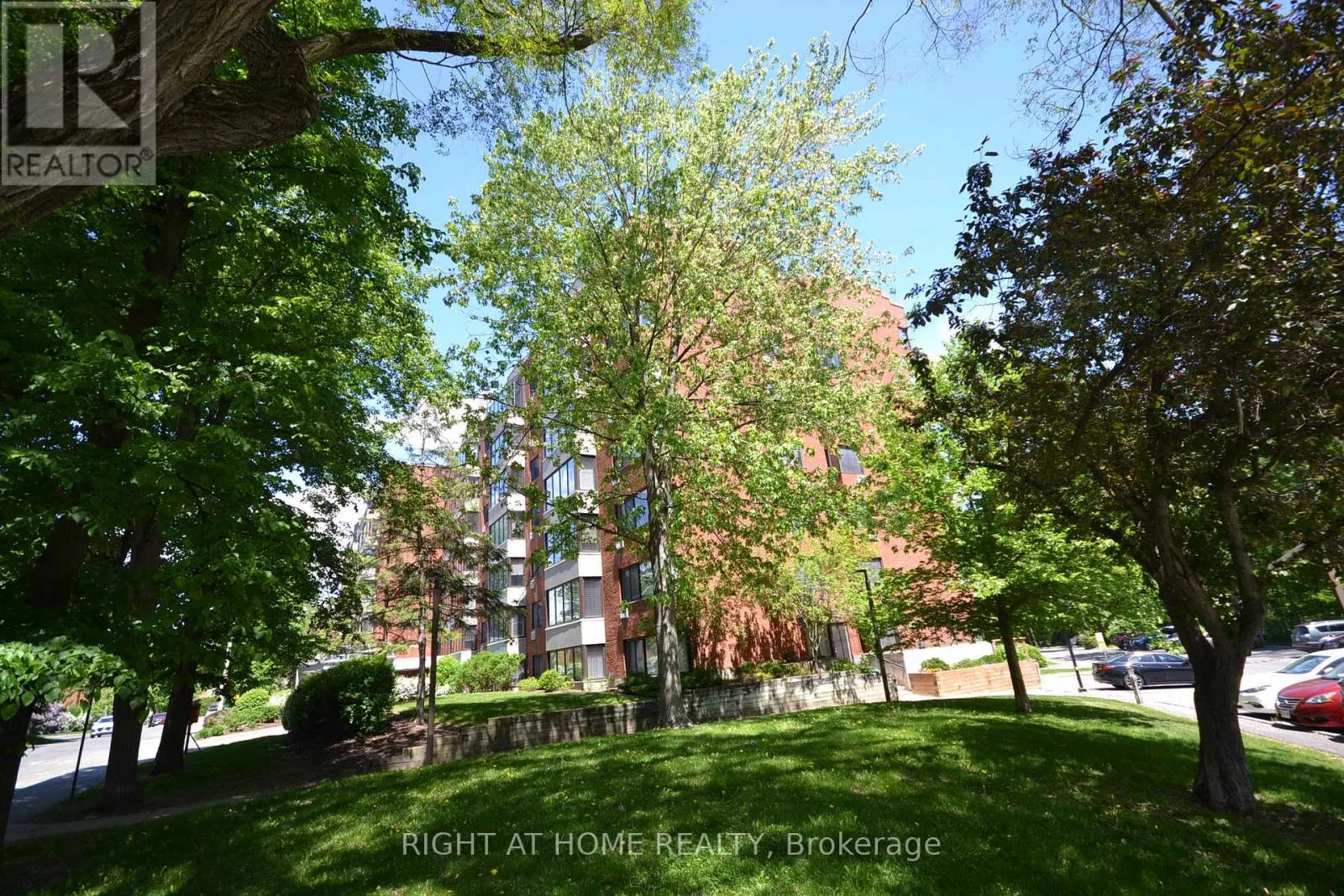 309 - 225 ALVIN ROAD N