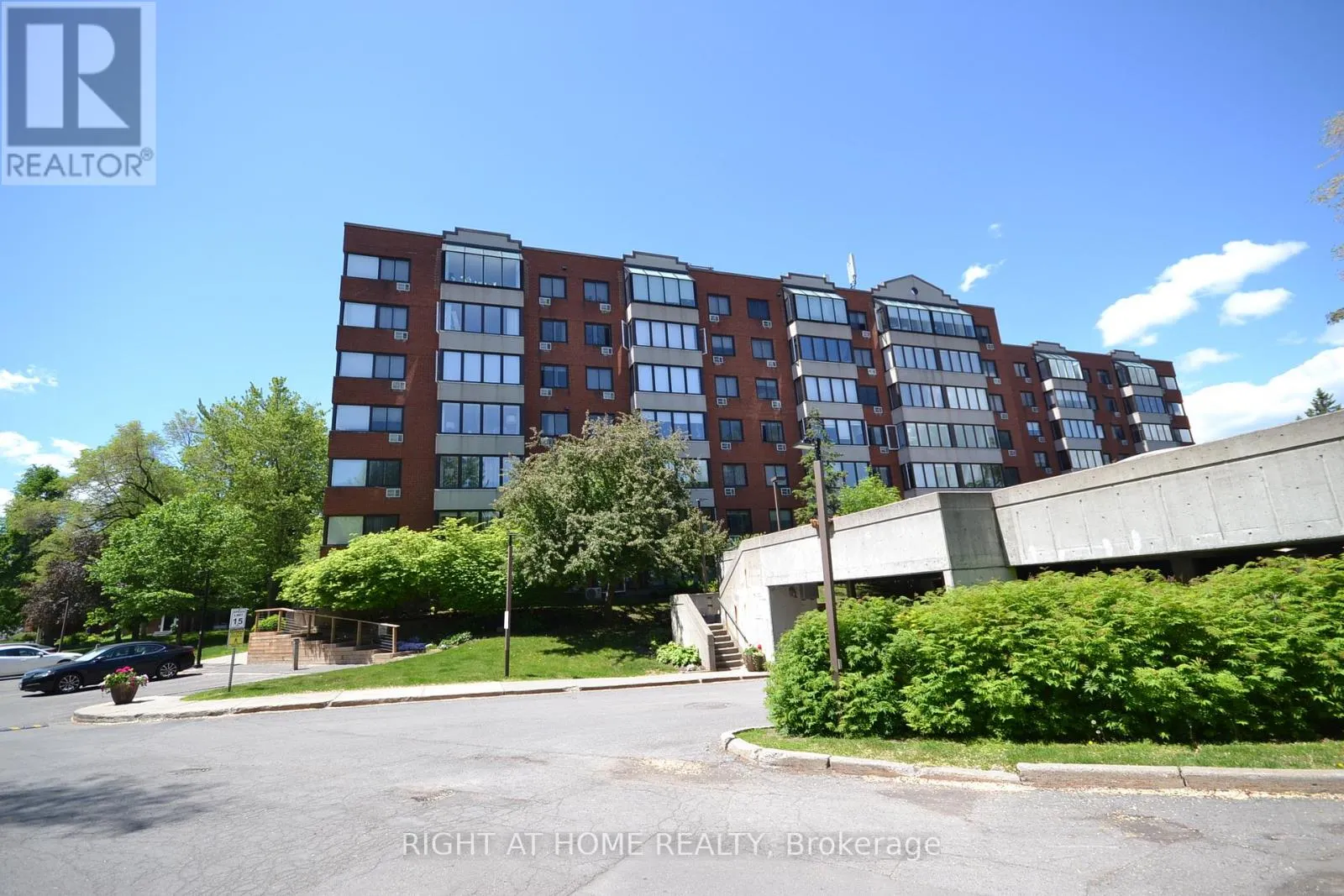 309 - 225 ALVIN ROAD N