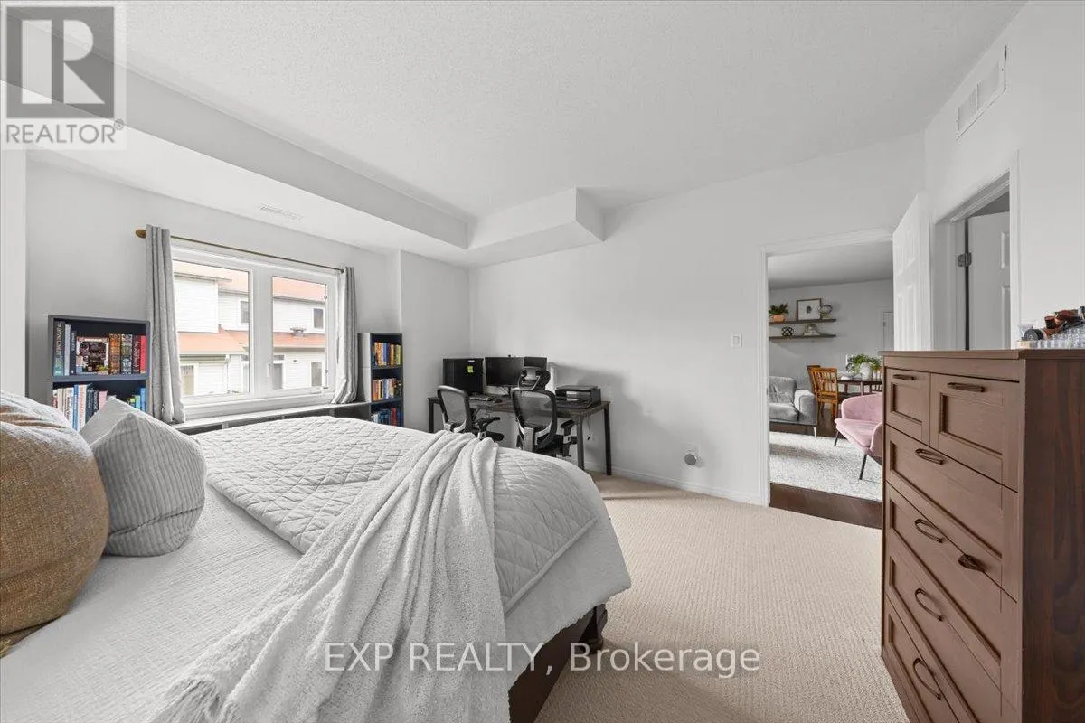 12 - 128 STERNES PRIVATE