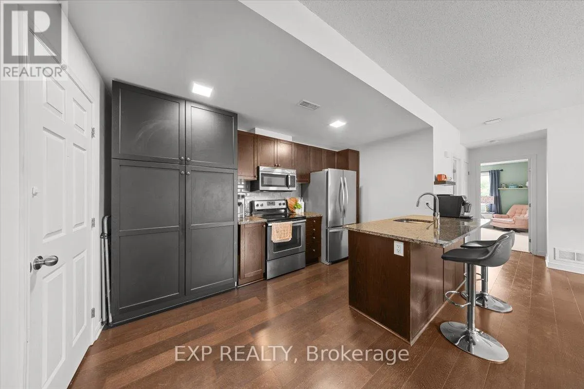 12 - 128 STERNES PRIVATE