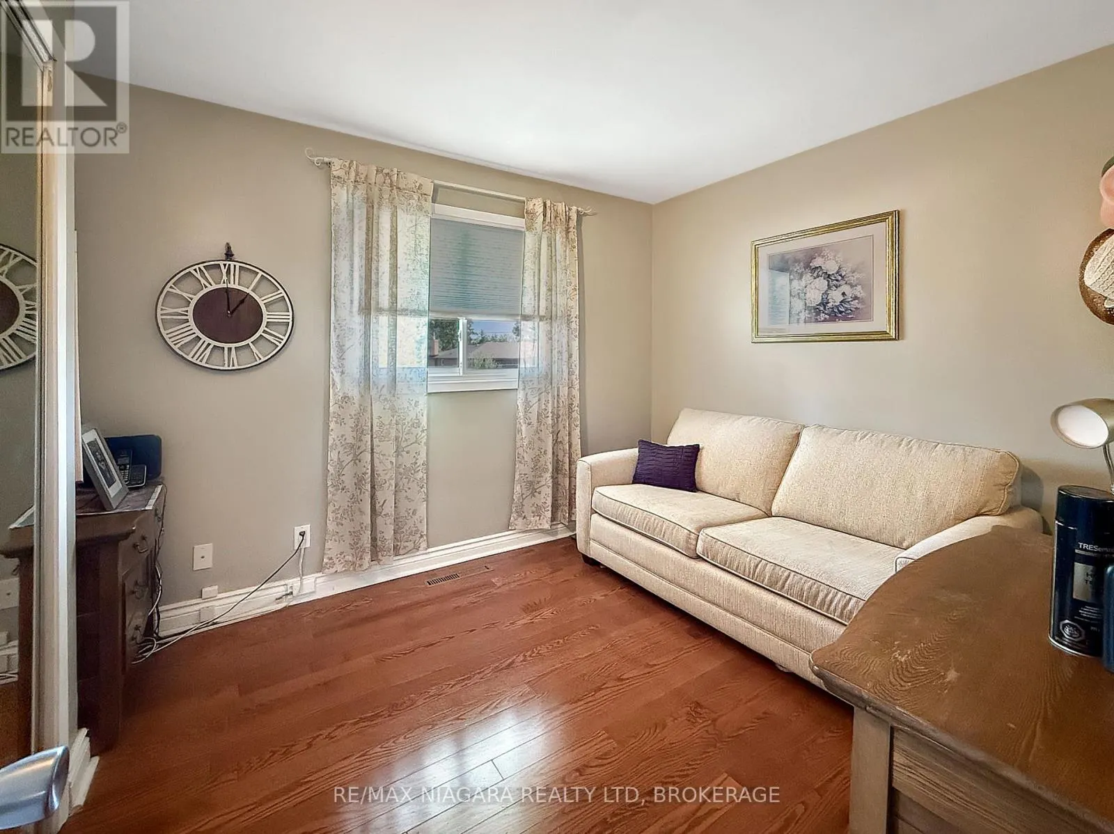 27 LINDBERGH DRIVE