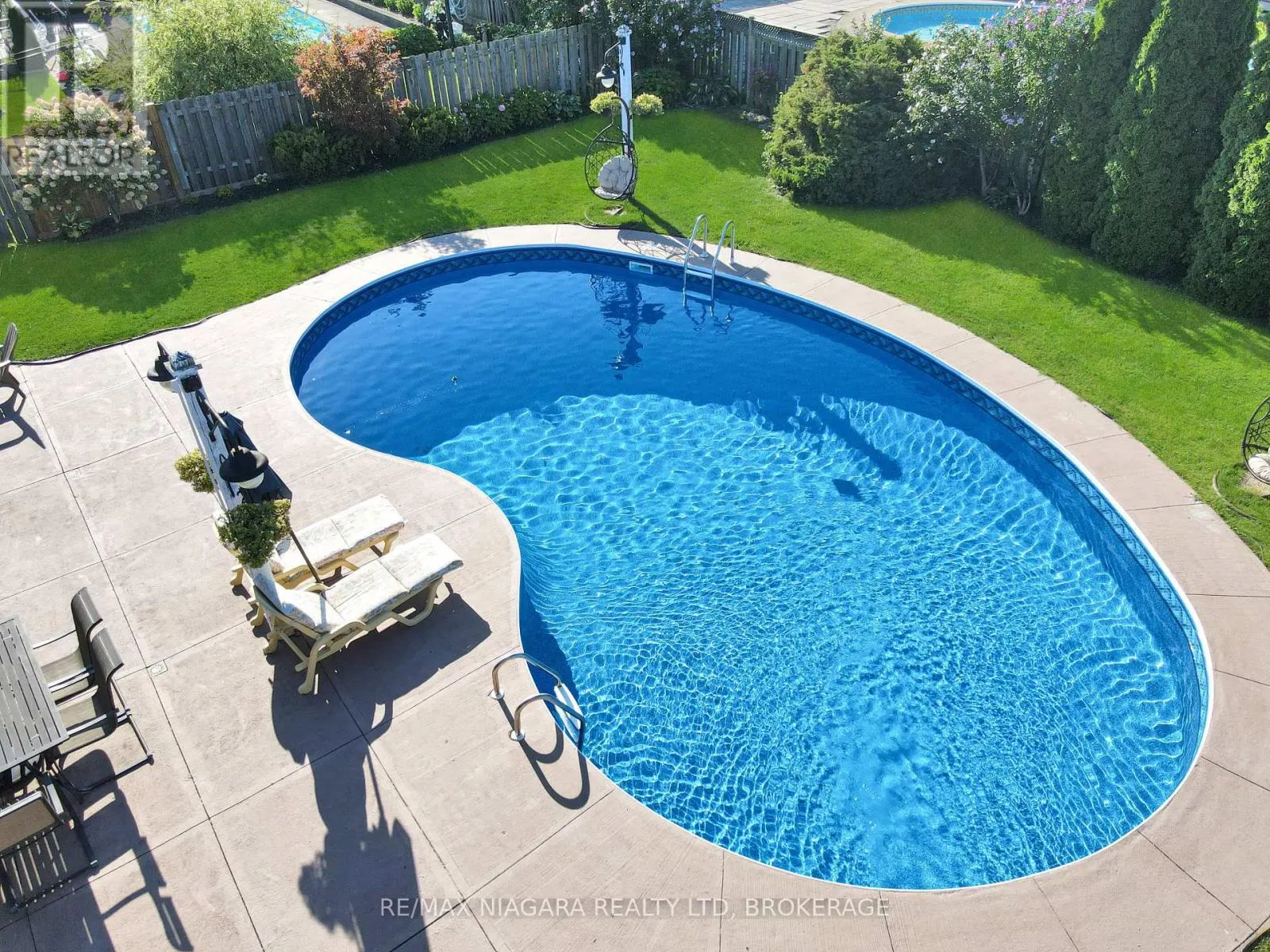 27 LINDBERGH DRIVE