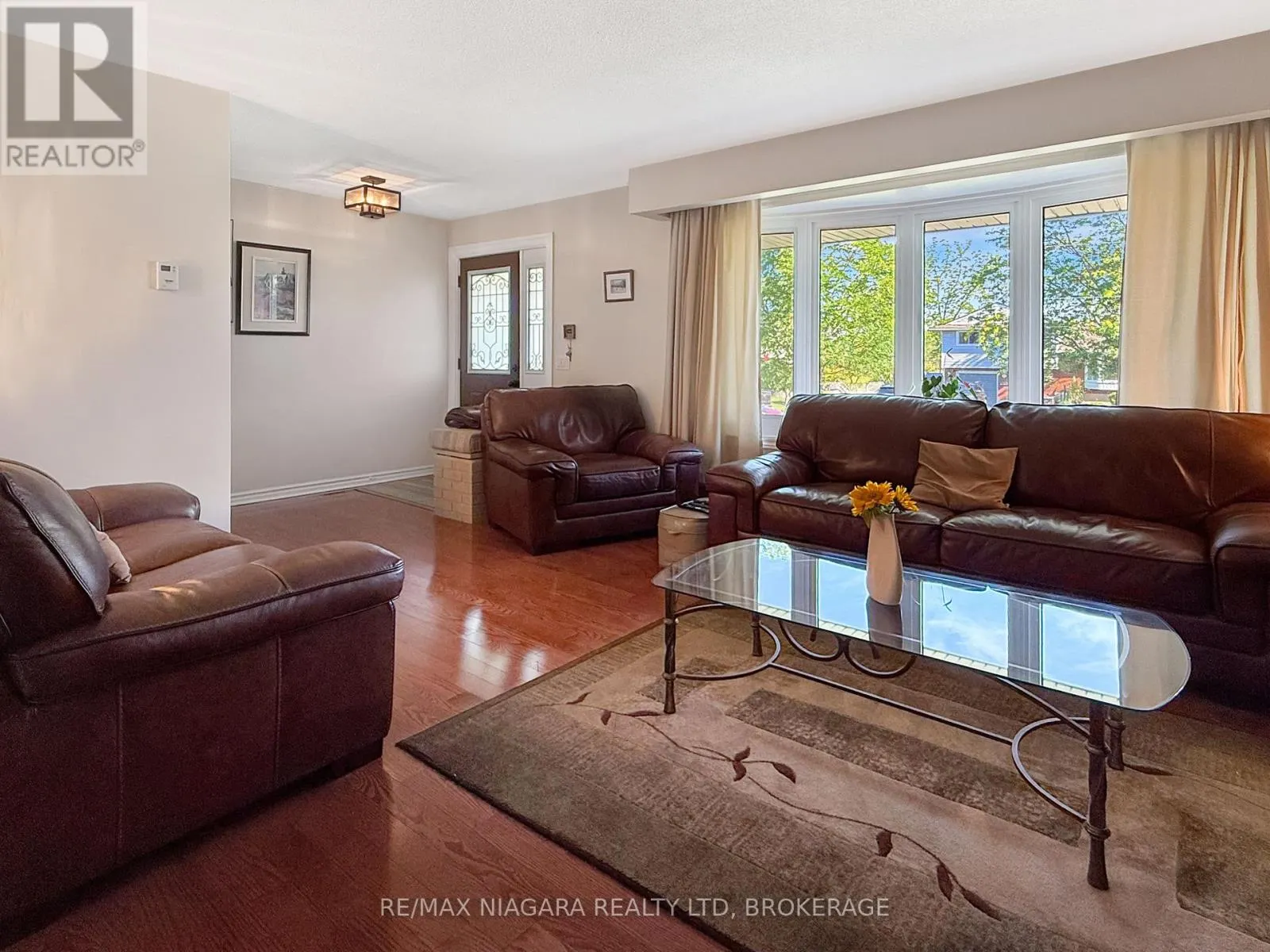 27 LINDBERGH DRIVE