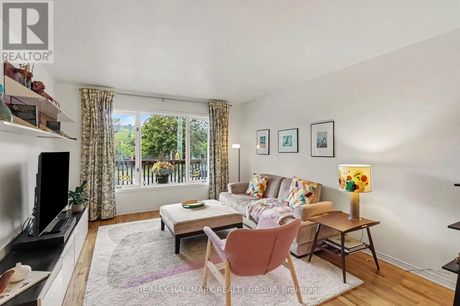 267 ST LAURENT BOULEVARD