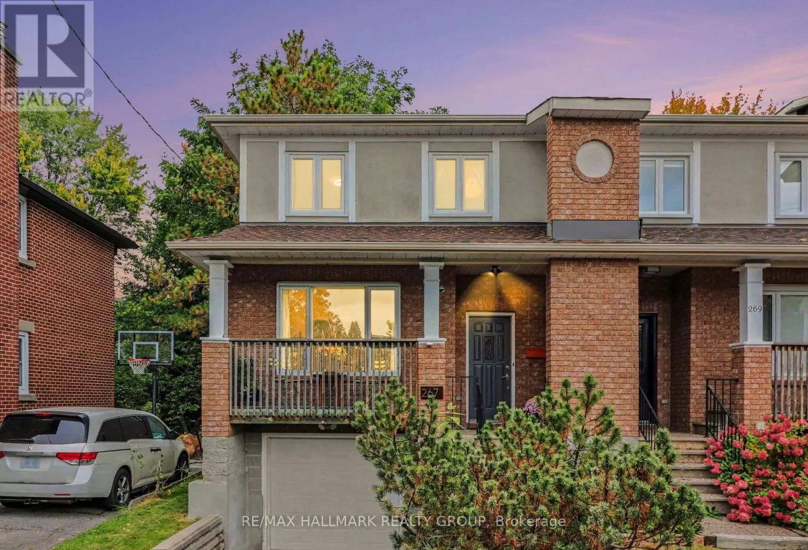 267 ST LAURENT BOULEVARD