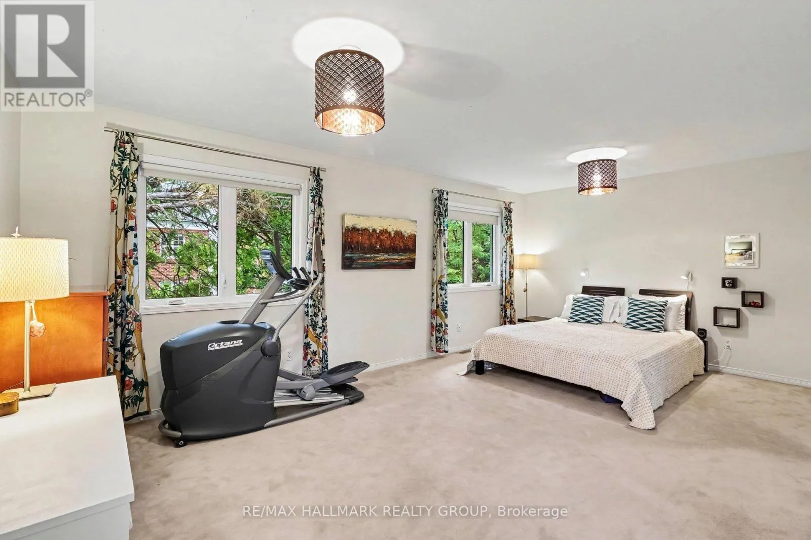 267 ST LAURENT BOULEVARD