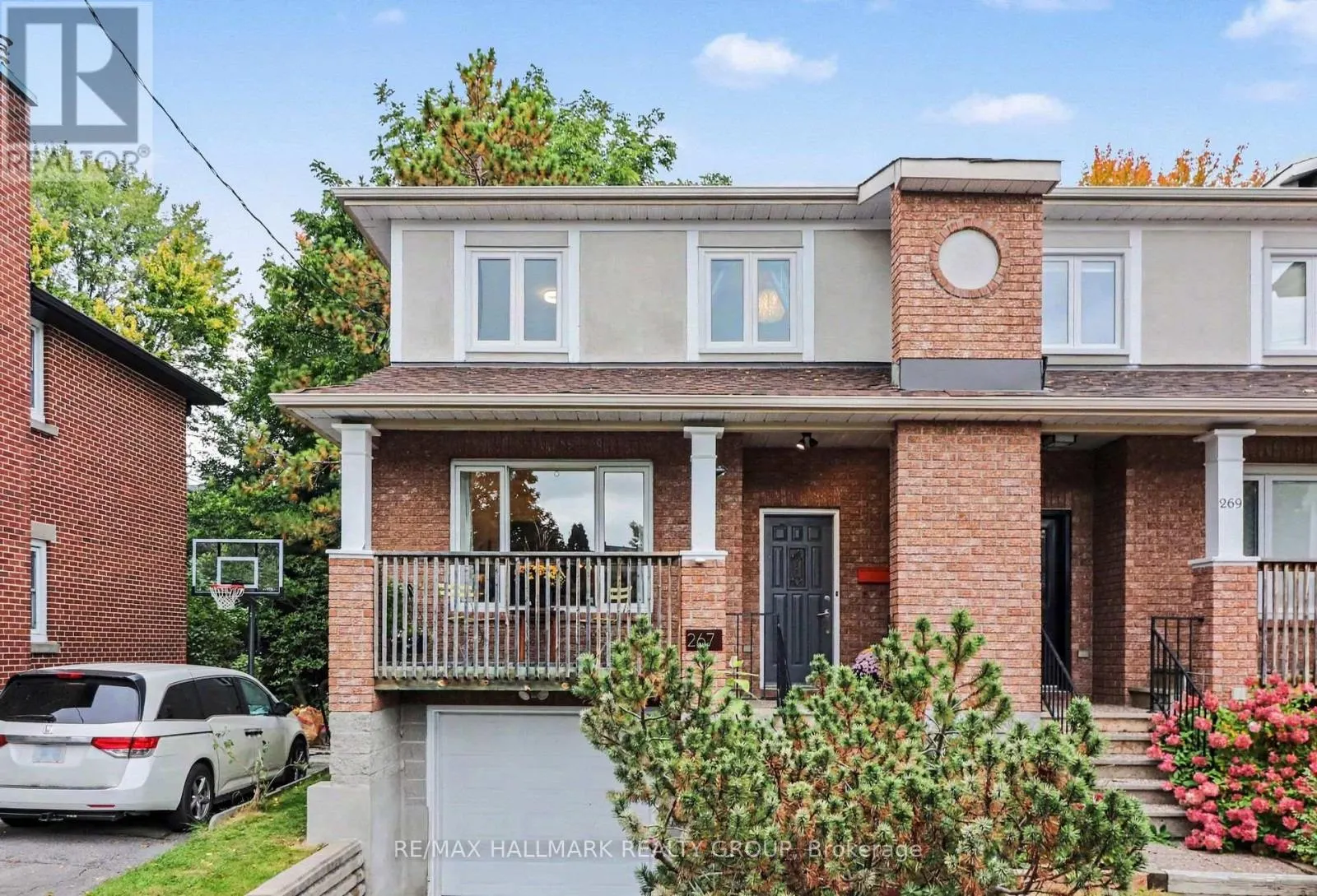 267 ST LAURENT BOULEVARD