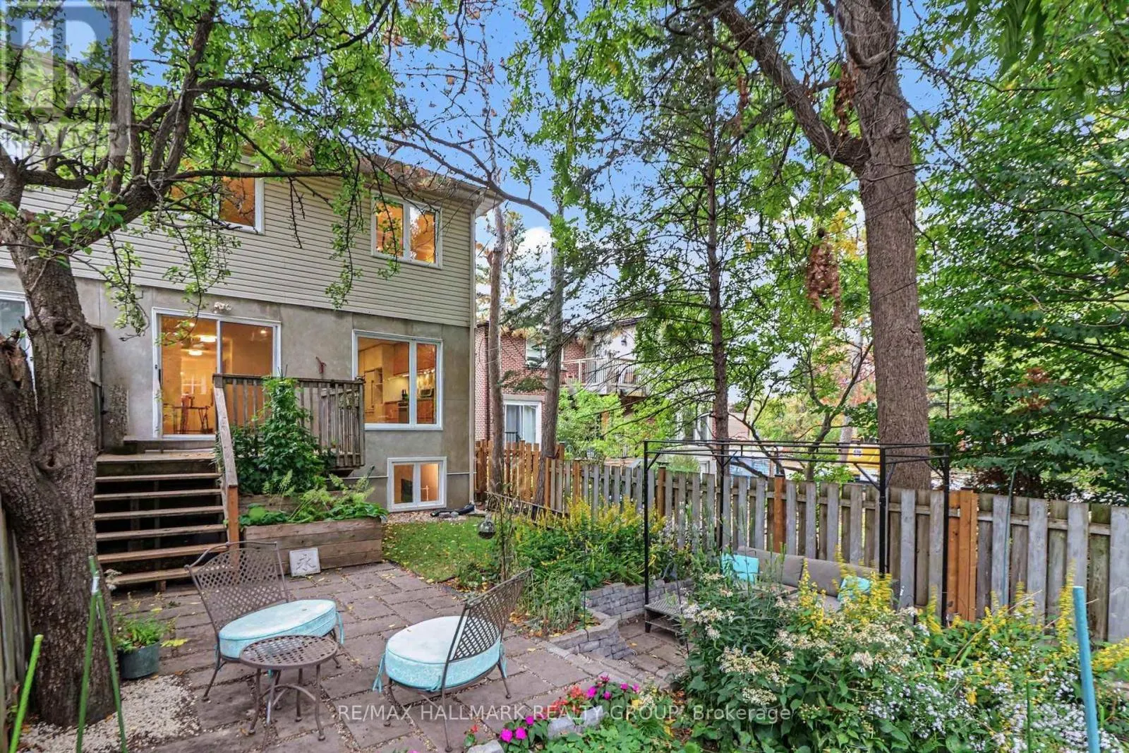 267 ST LAURENT BOULEVARD