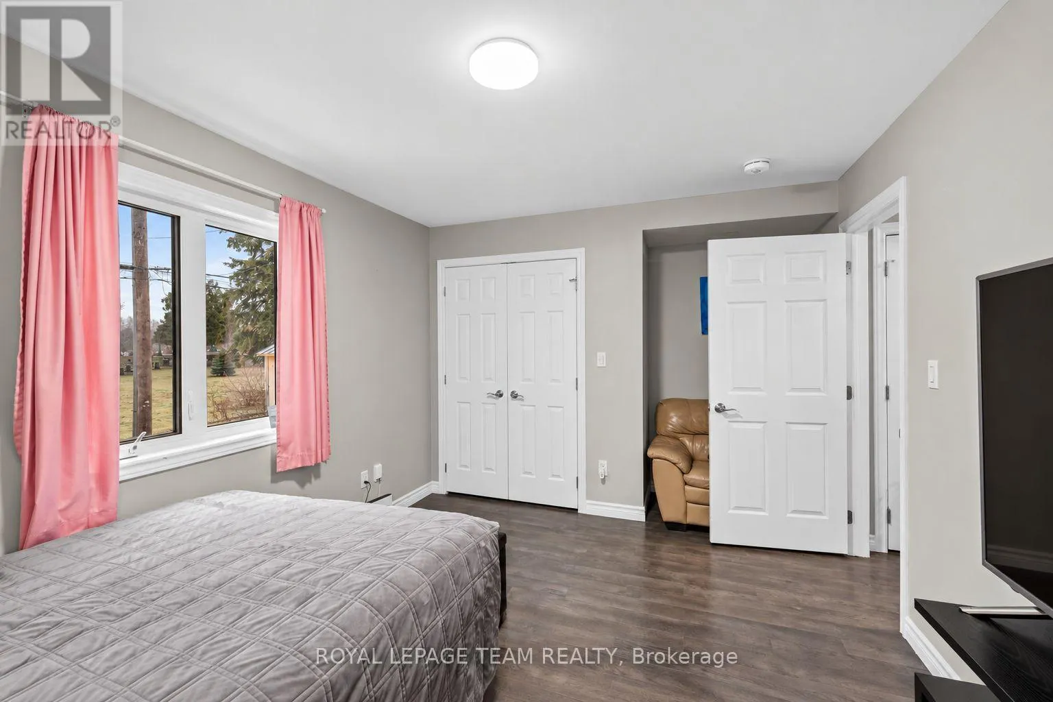 227 ROBERTA CRESCENT