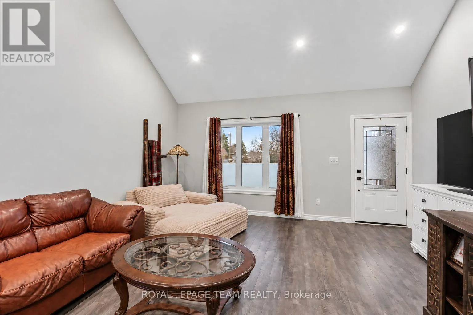 227 ROBERTA CRESCENT